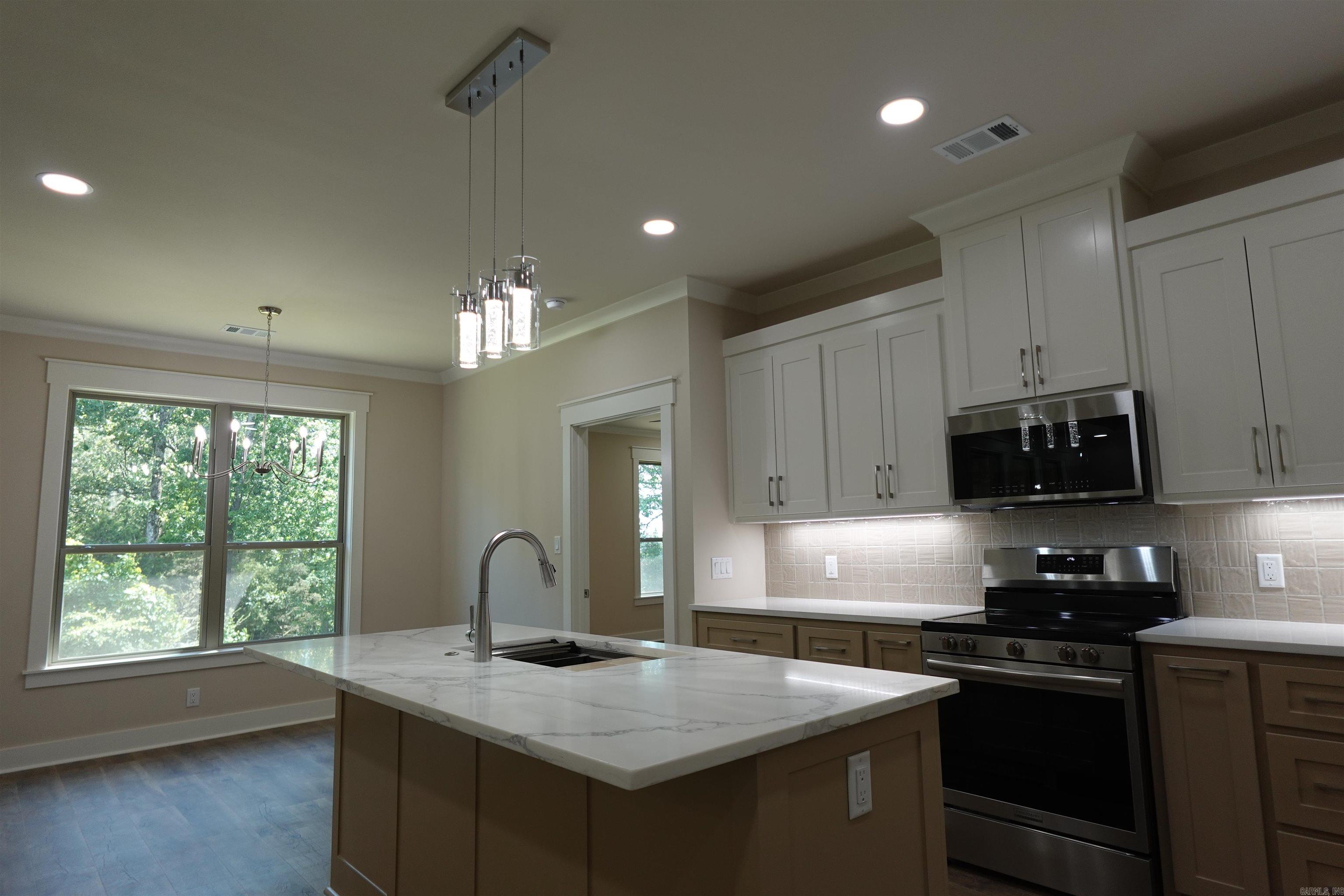 HIDDEN VALLEY ESTATES - Residential