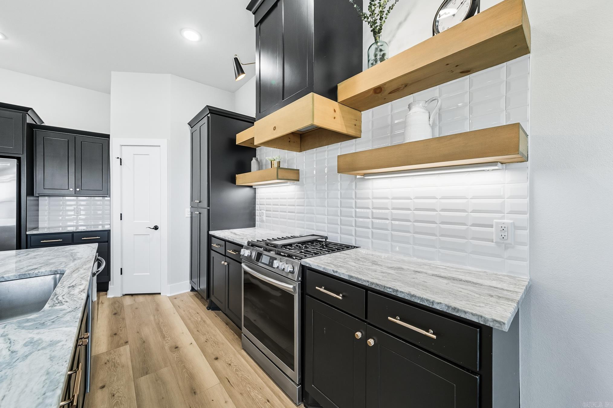 GREYSTONE - Residential