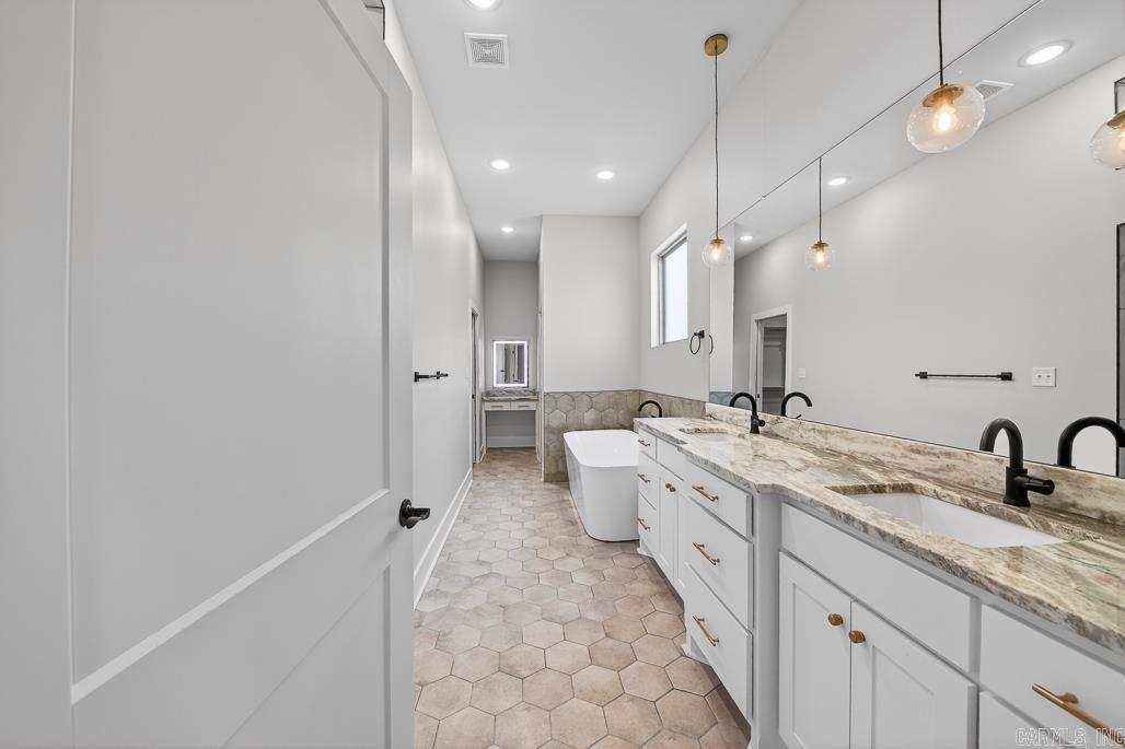 GREYSTONE - Residential