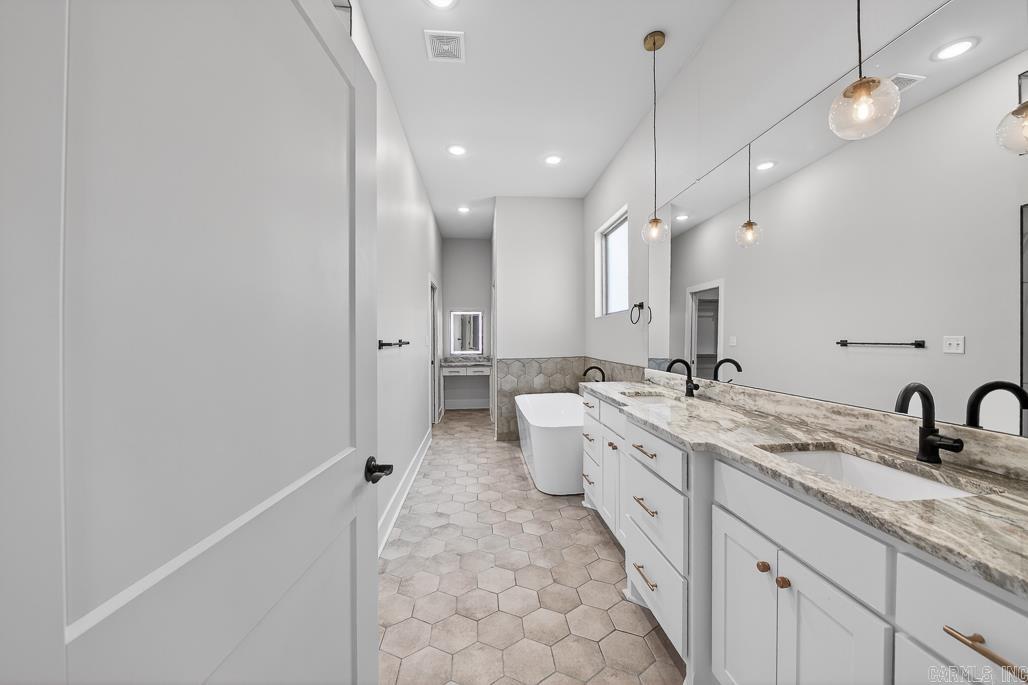 GREYSTONE - Residential