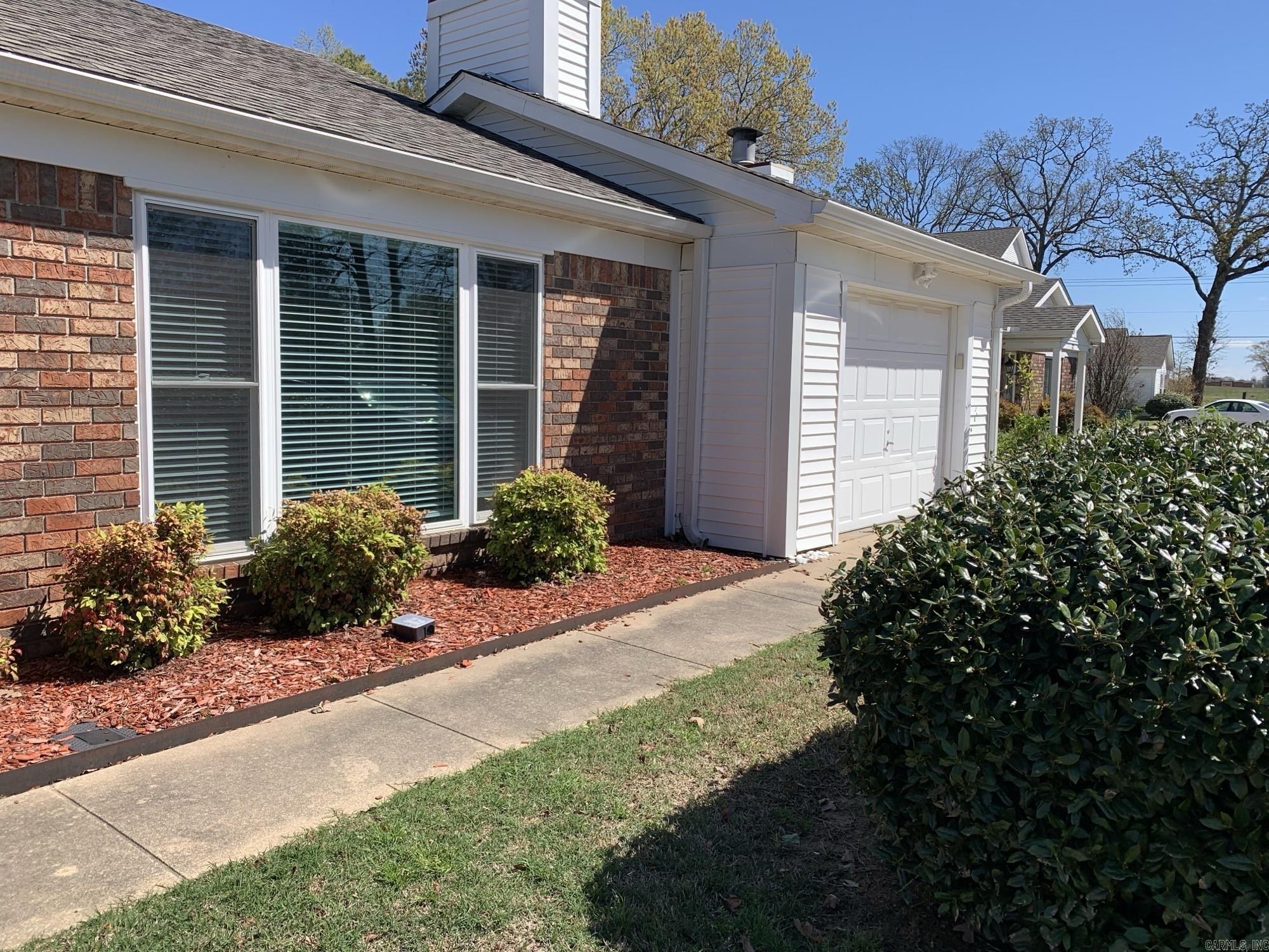CARRIAGE COURTS - Residential