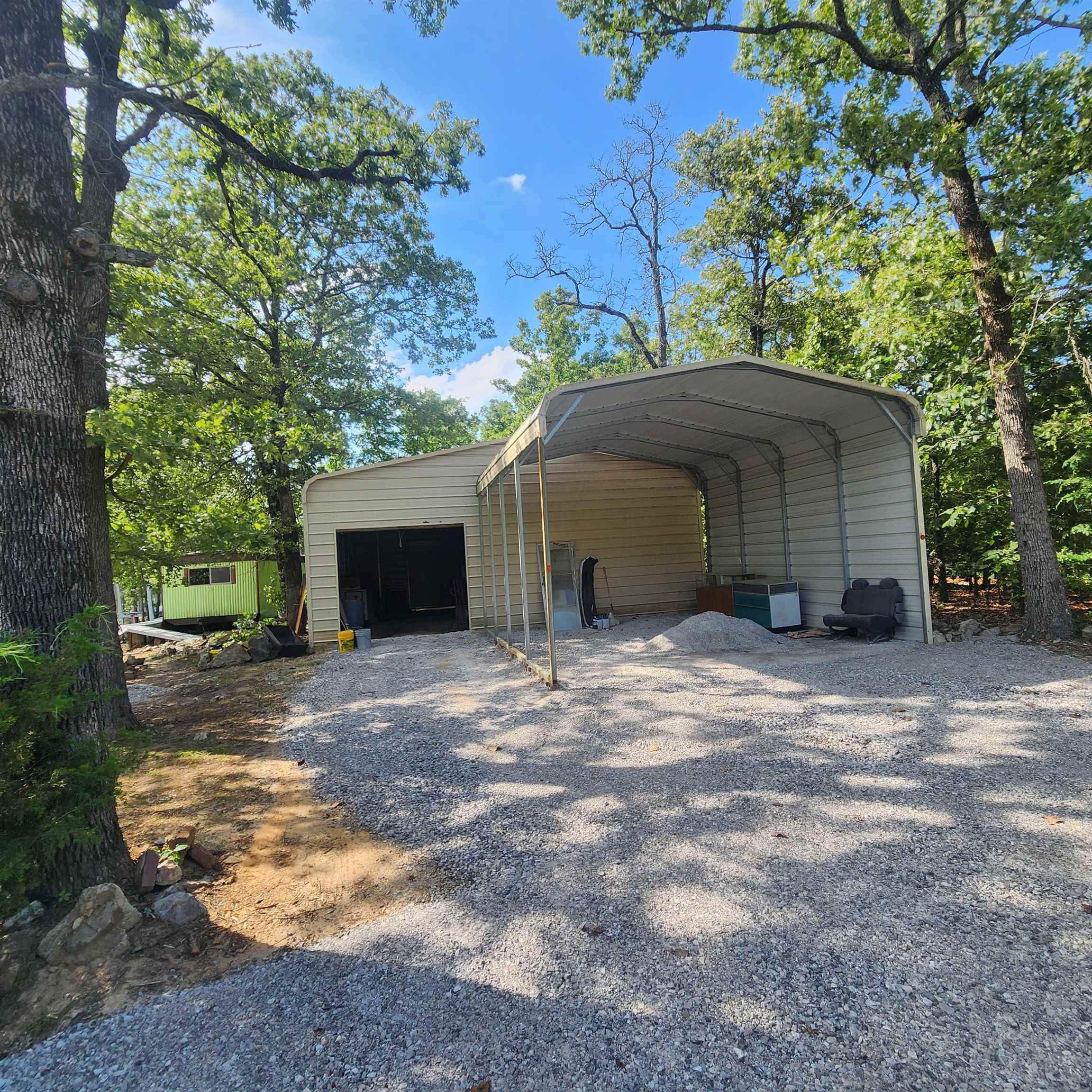 BACKBONE ESTATES - Residential