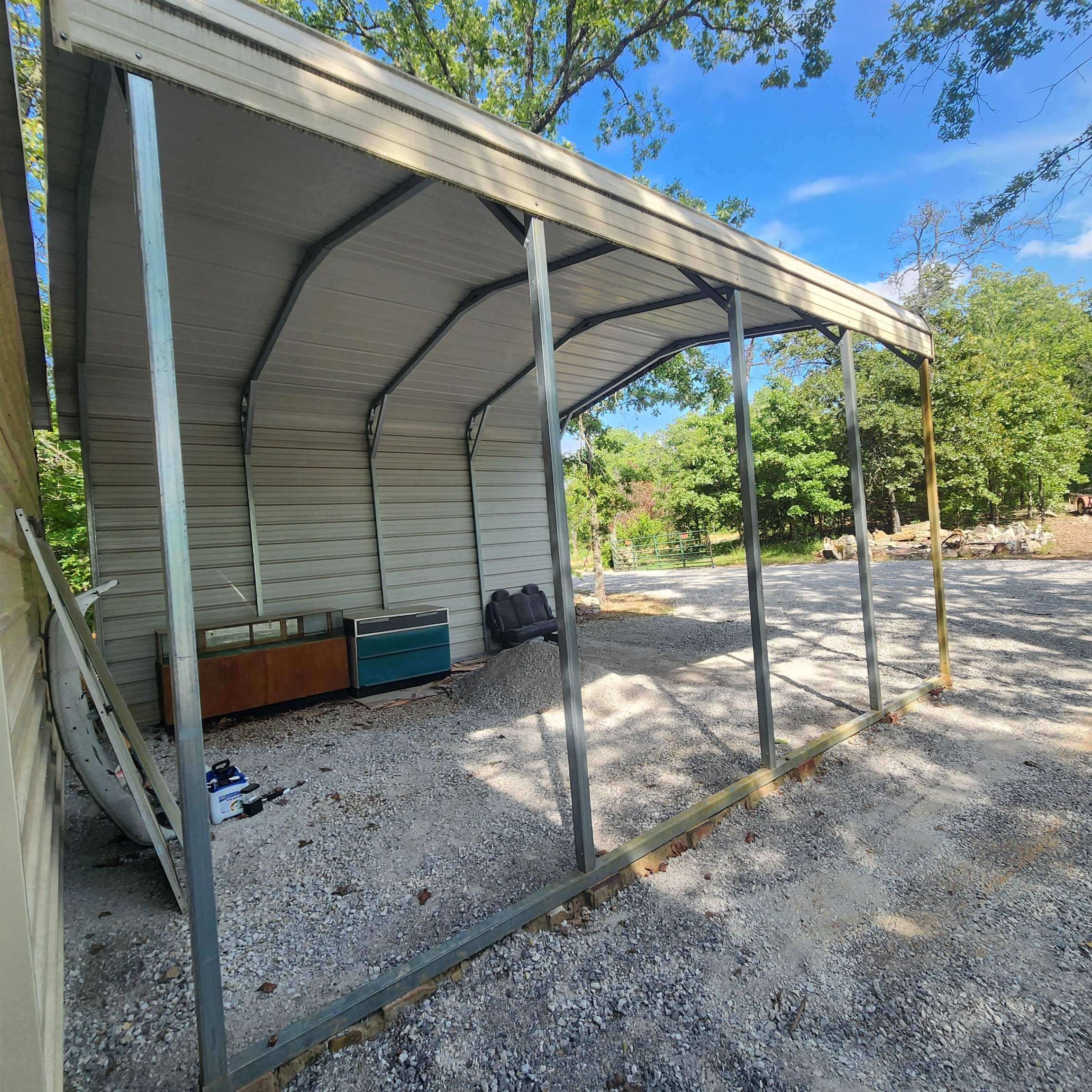 BACKBONE ESTATES - Residential