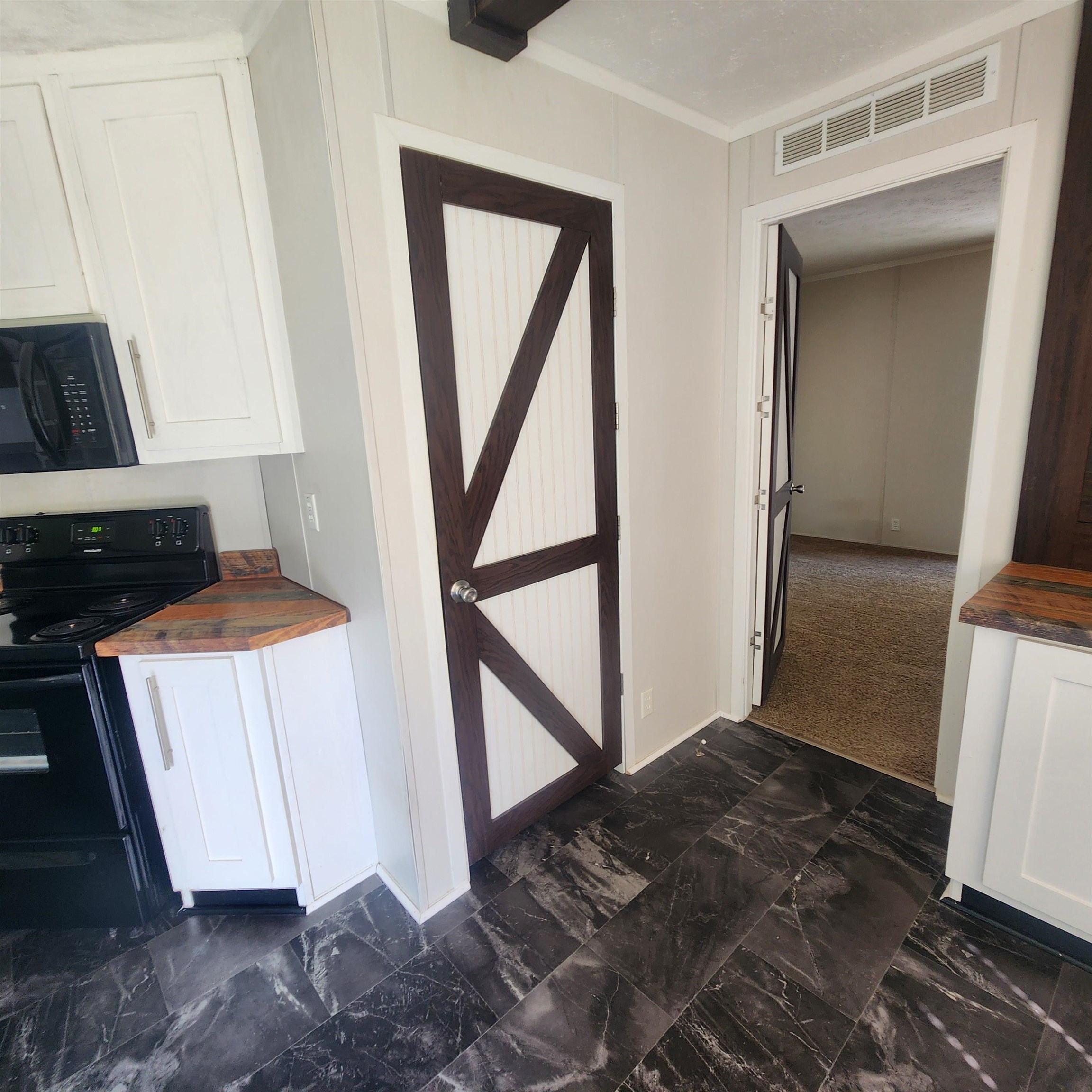 BACKBONE ESTATES - Residential