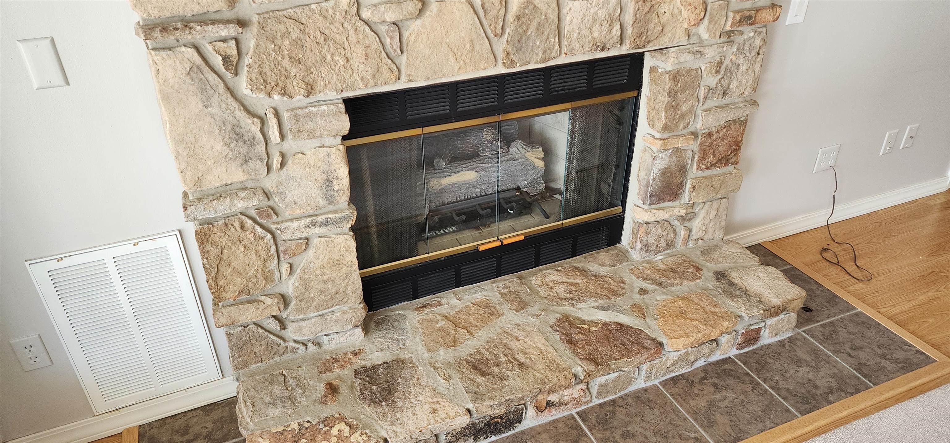 Crow 5th - Residential Lease