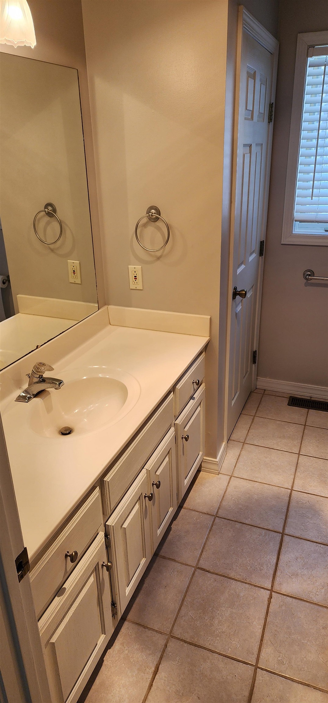 Crow 5th - Residential Lease