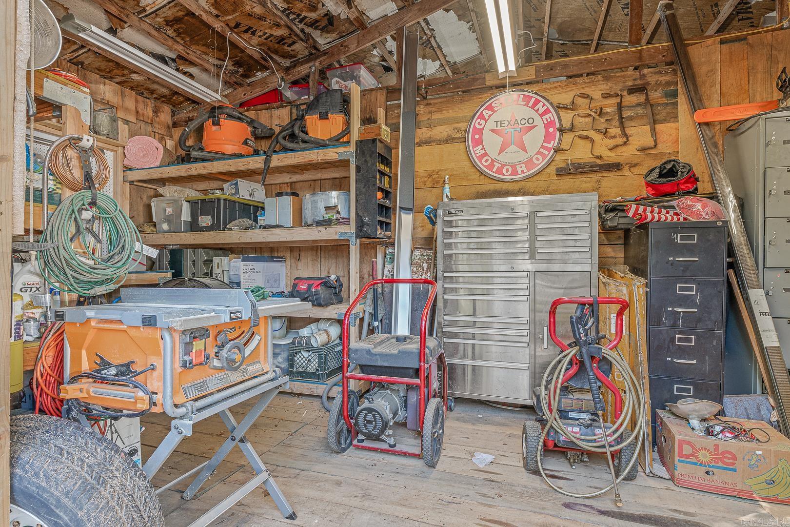 ARKANSAS HGTS - Residential