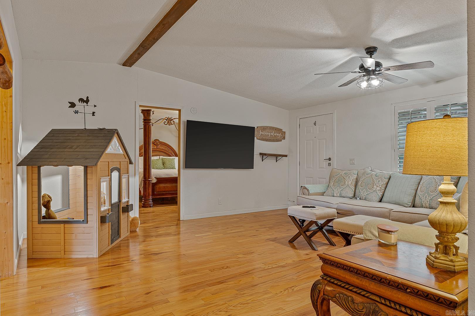 ARKANSAS HGTS - Residential