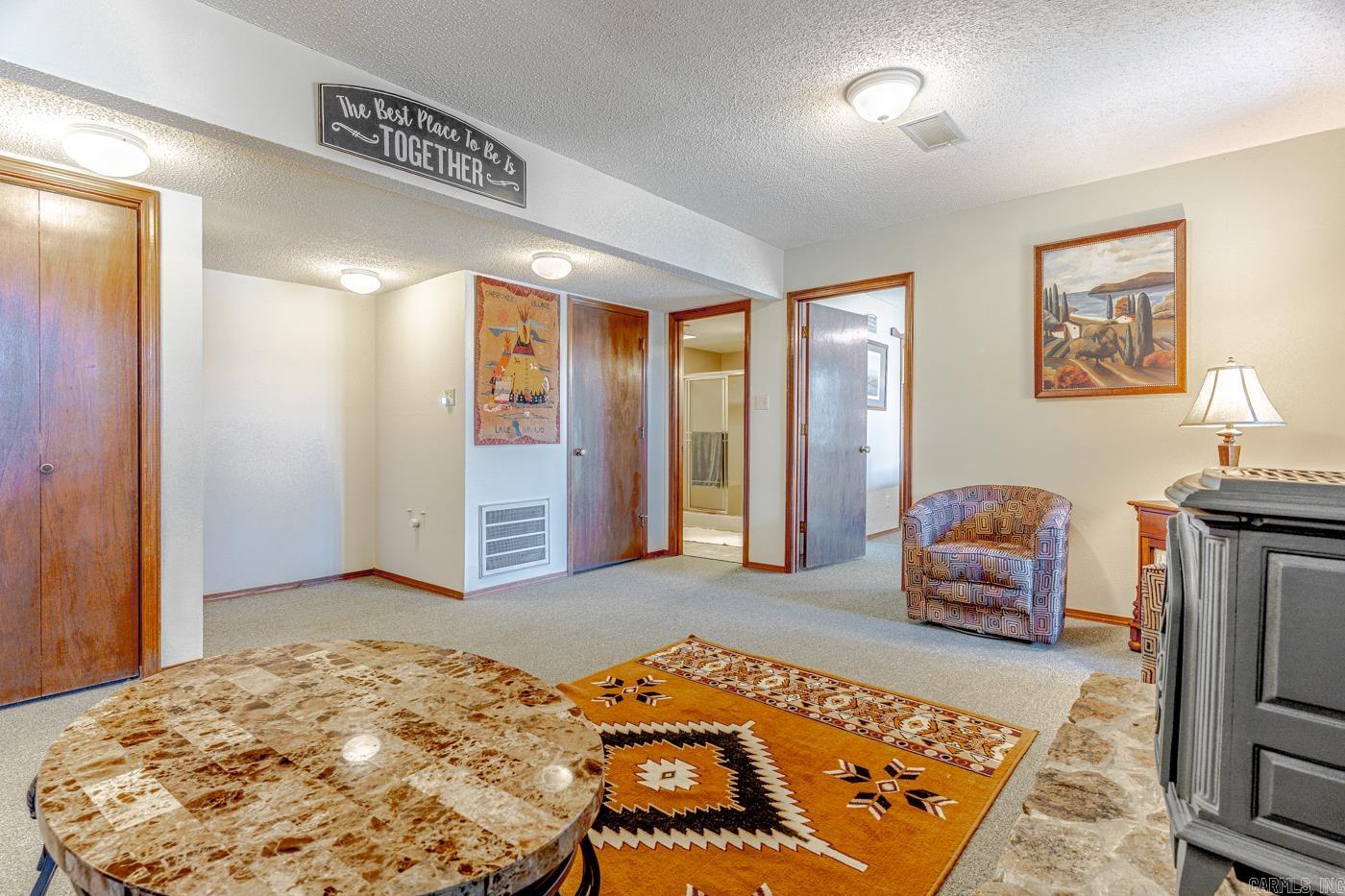 Navajo Third - Residential