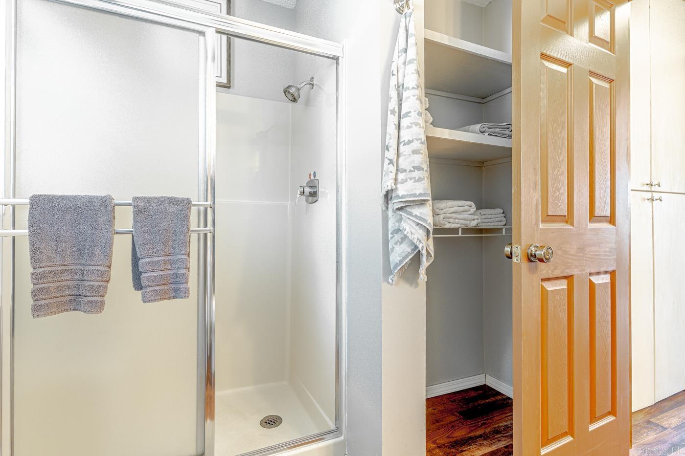 Navajo Third - Residential