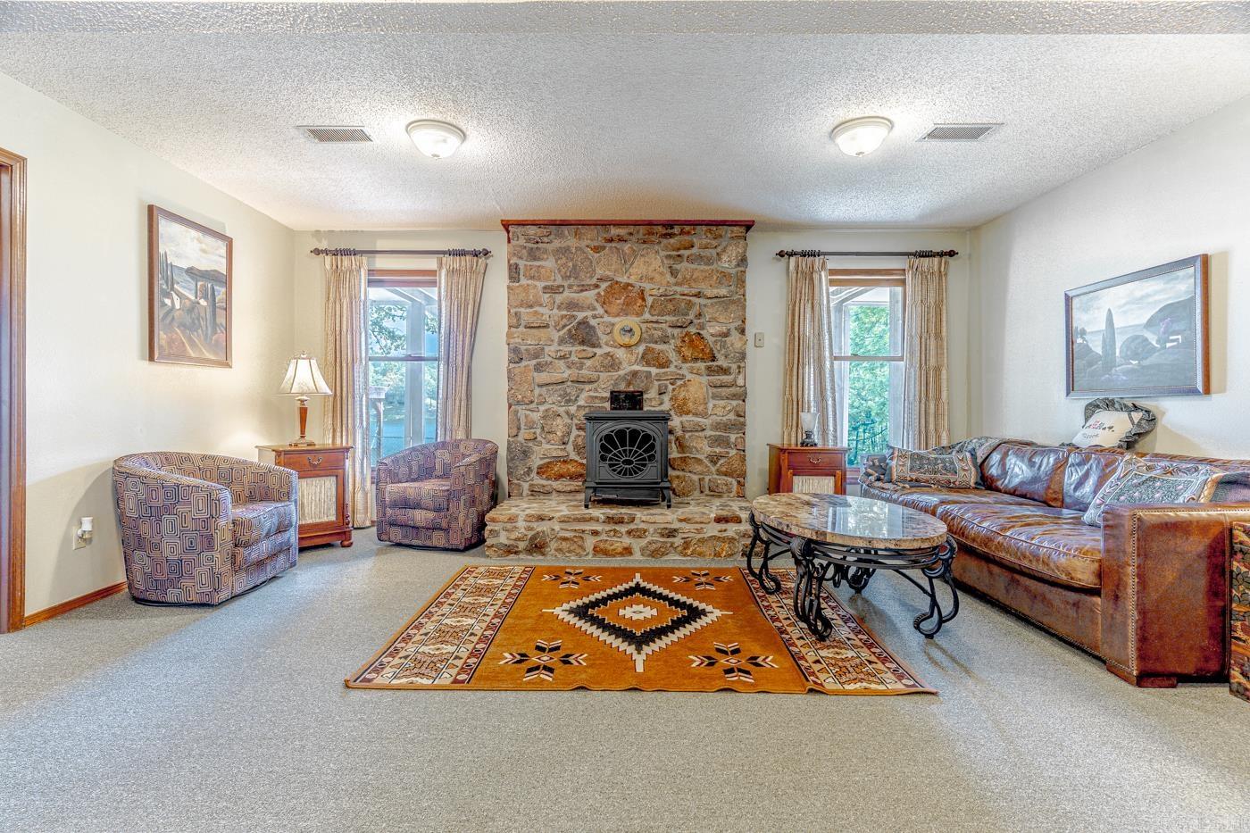 Navajo Third - Residential