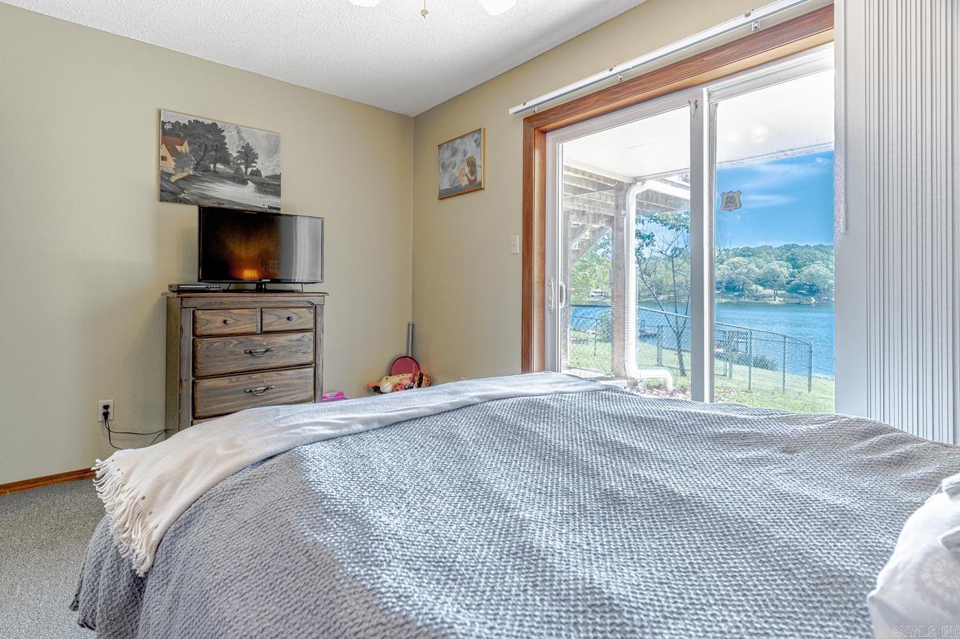 Navajo Third - Residential