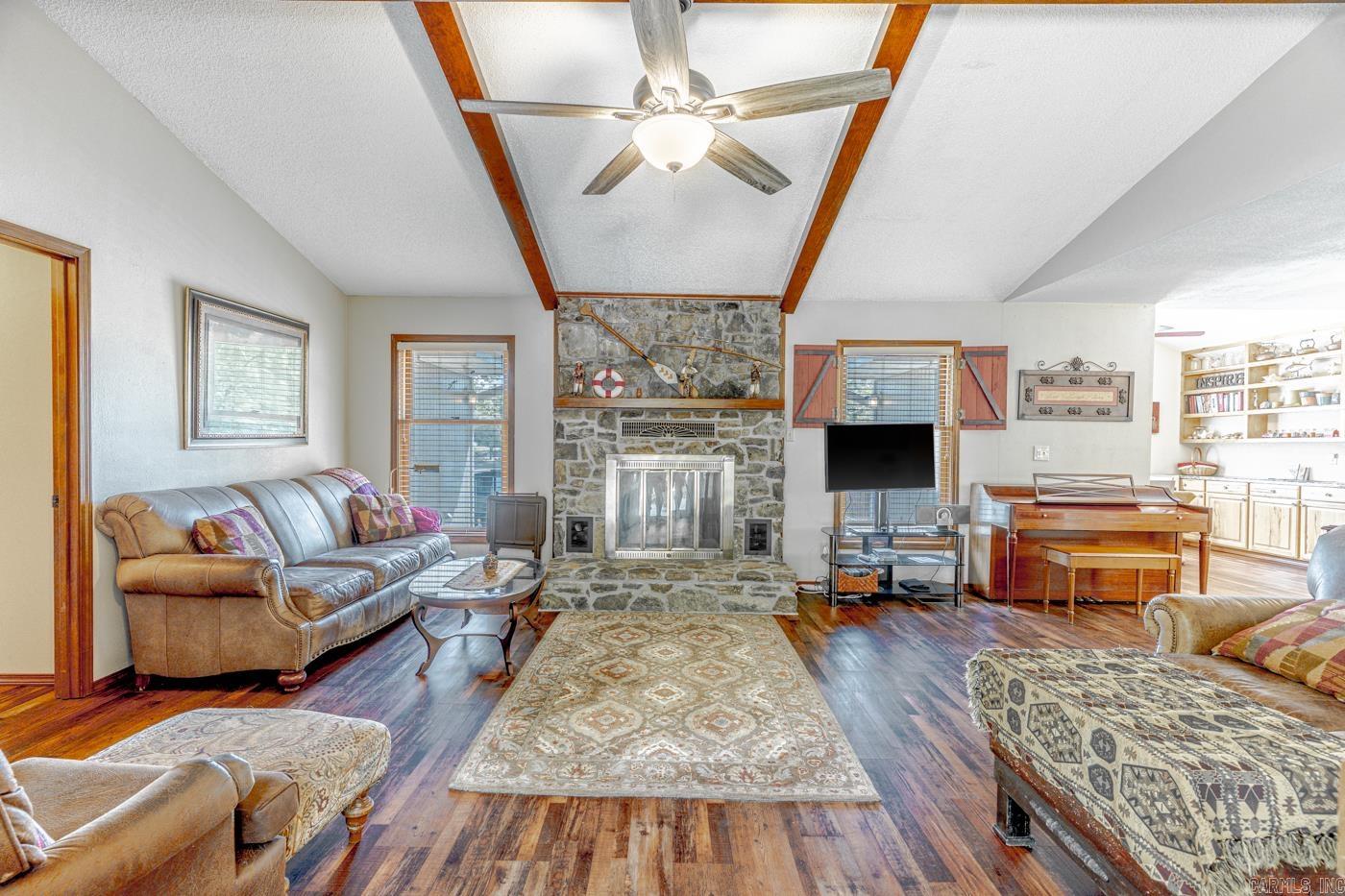 Navajo Third - Residential