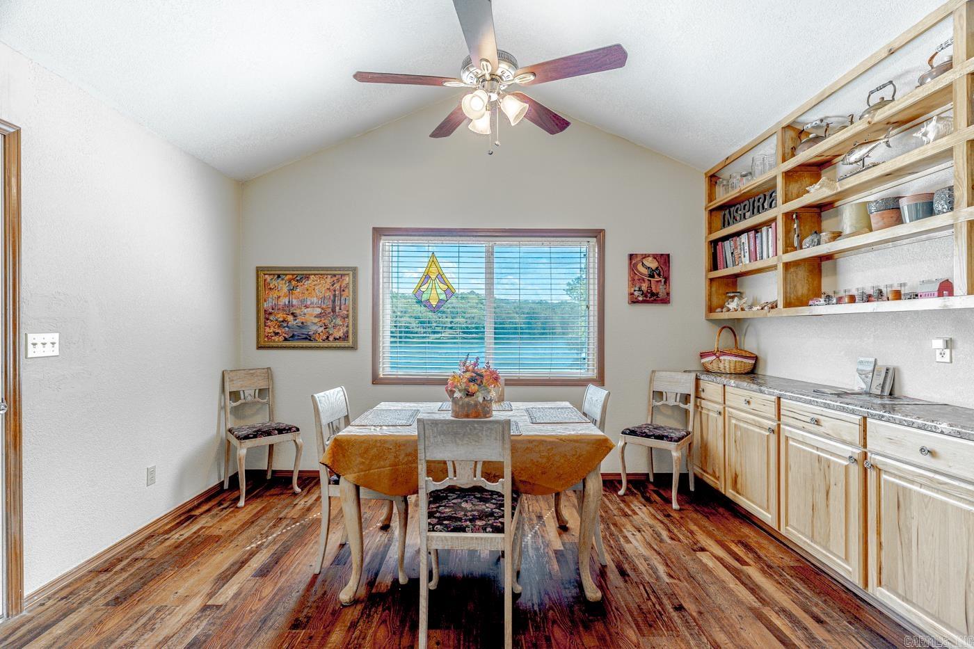 Navajo Third - Residential