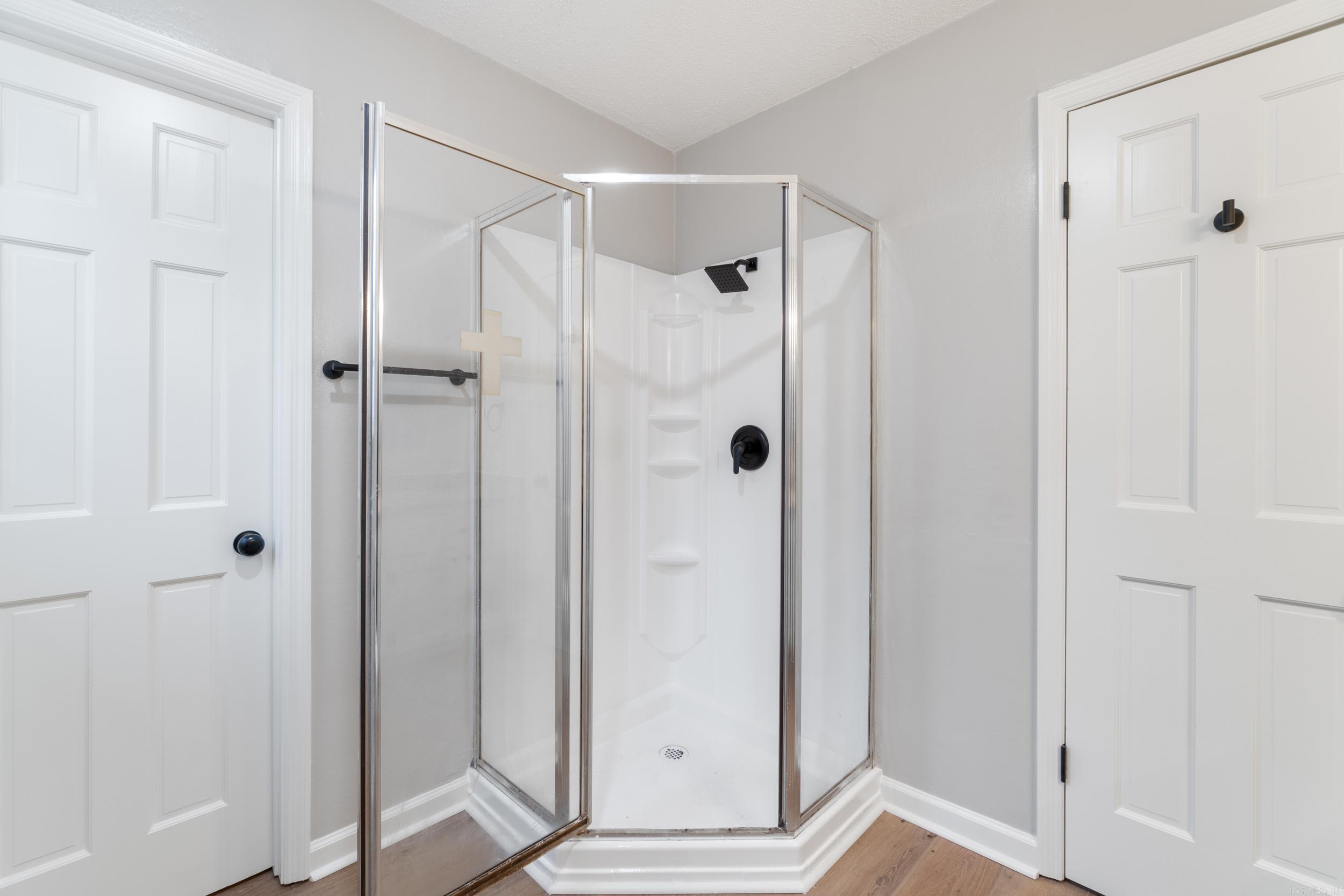 H E & L - Residential