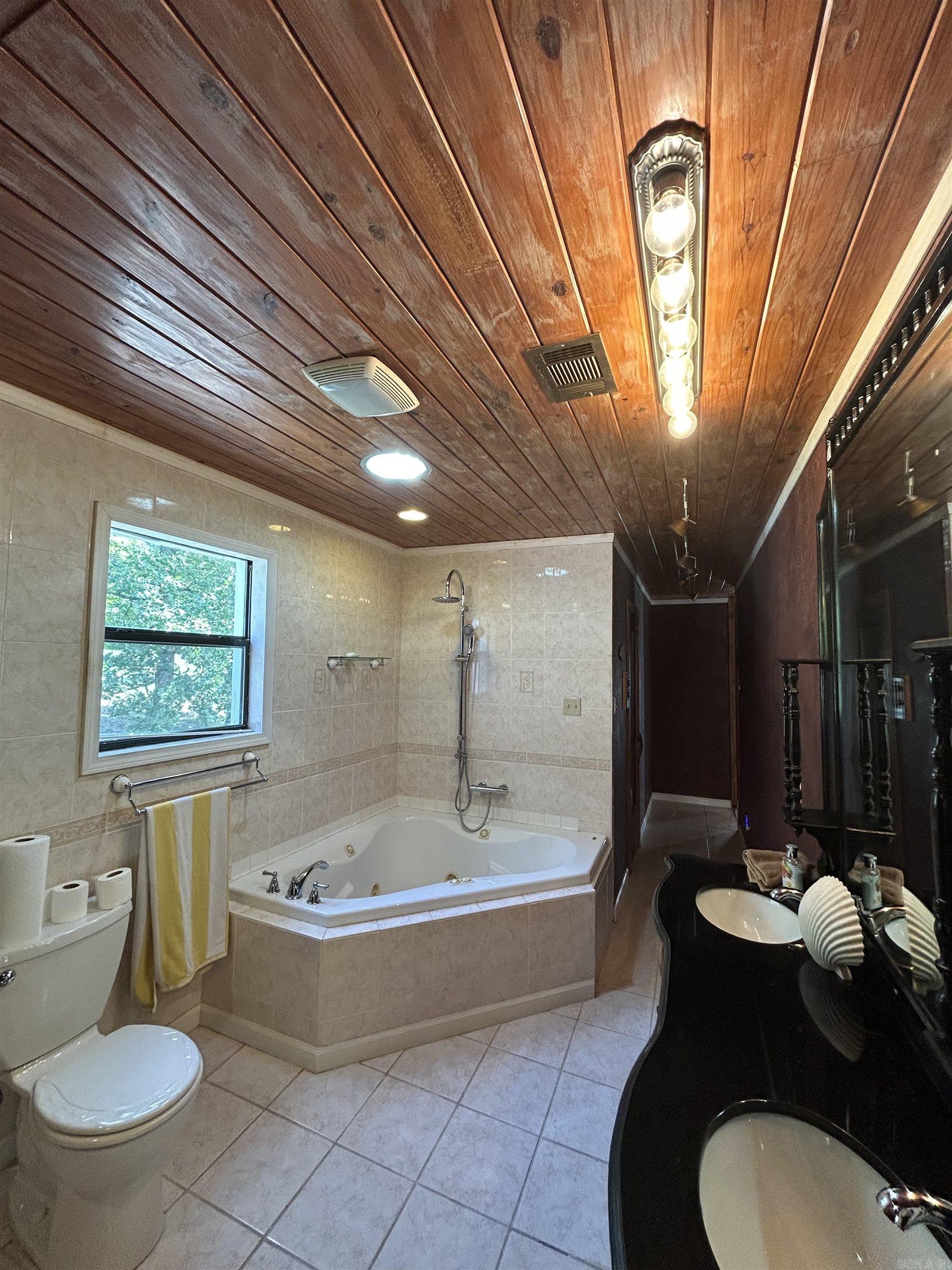 DIAMONDHEAD - Residential Lease