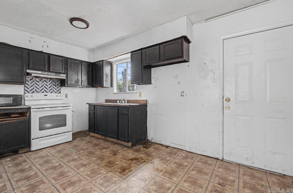 HARLTON ADDN - Residential