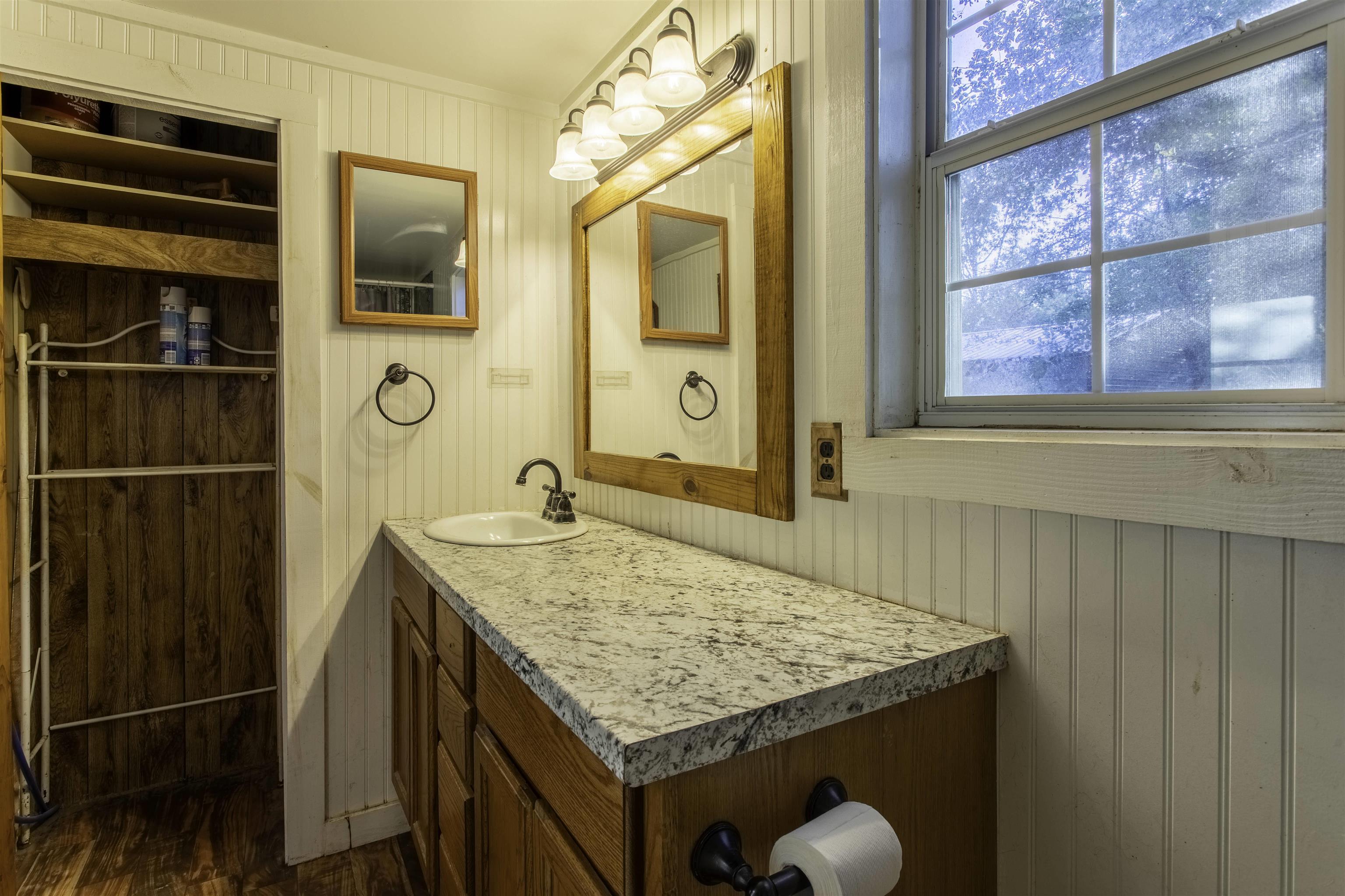 MOUNTAIN VALLEY ESTATES - Residential