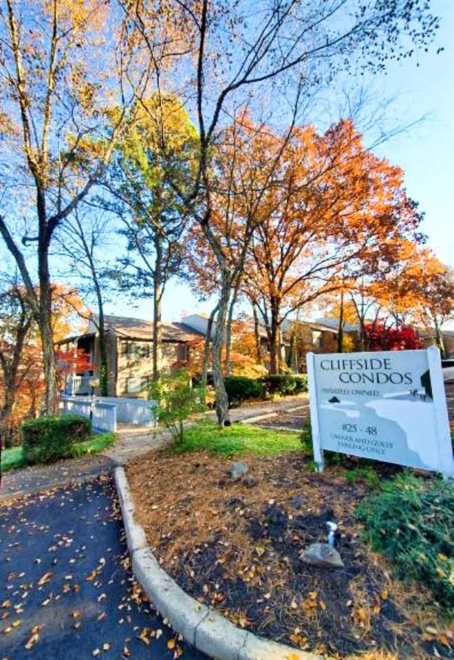 CLIFFSIDE LODGE - Residential