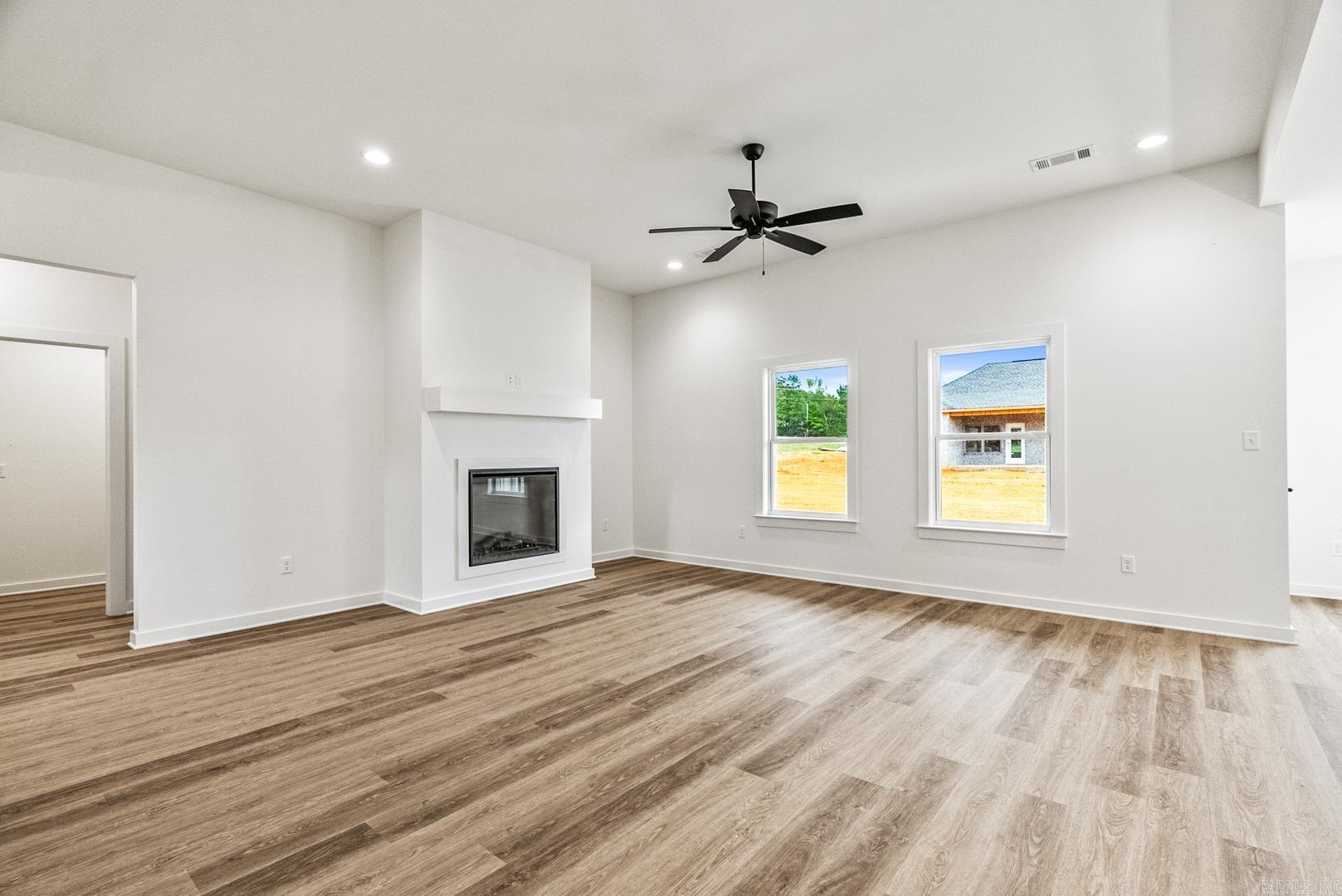 LEWIS COVE - Residential