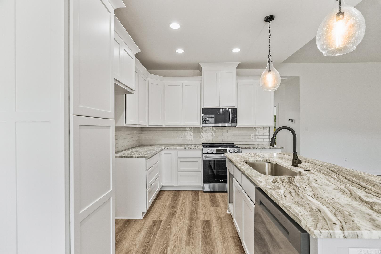 LEWIS COVE - Residential