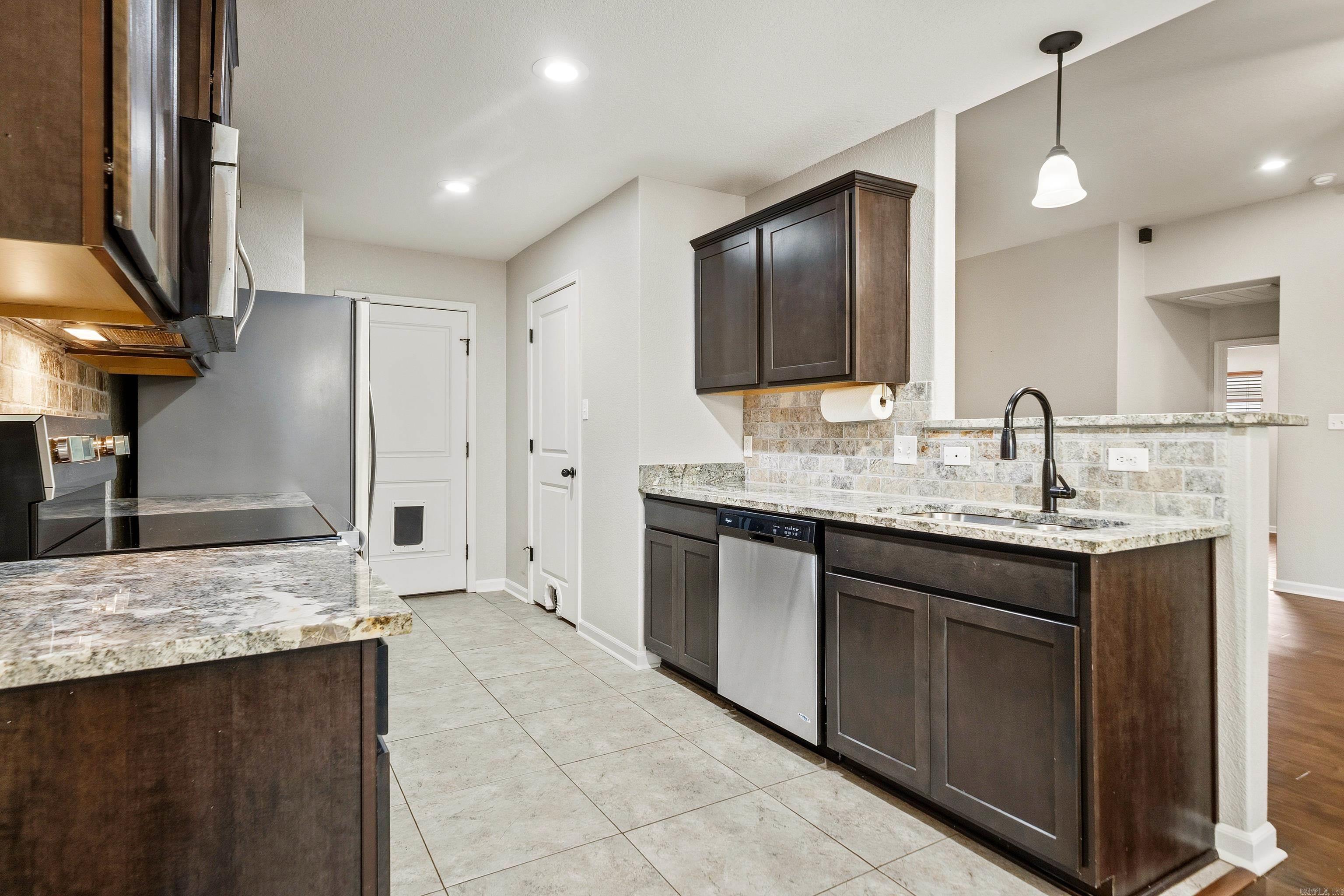 UNPLATTED ACREAGE - Residential