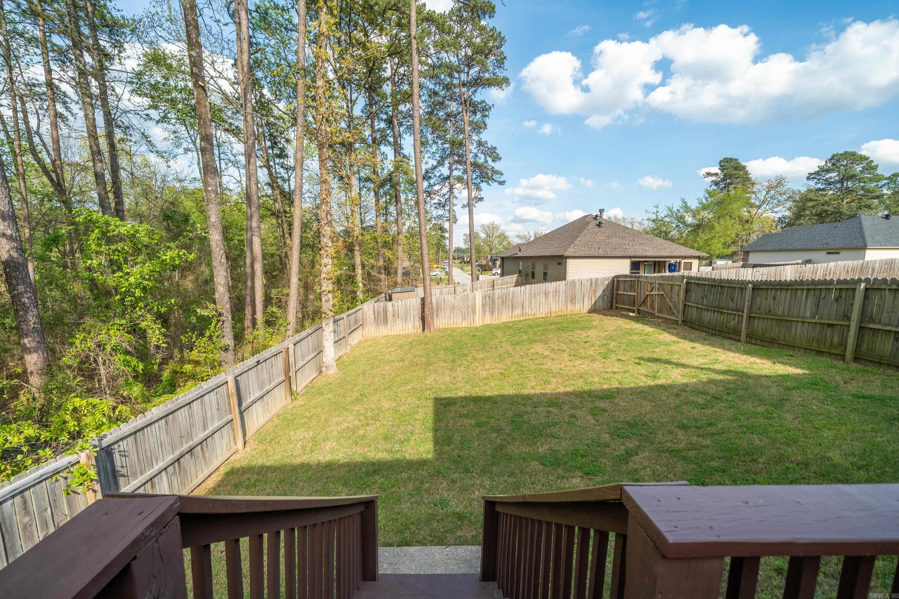 UNPLATTED ACREAGE - Residential