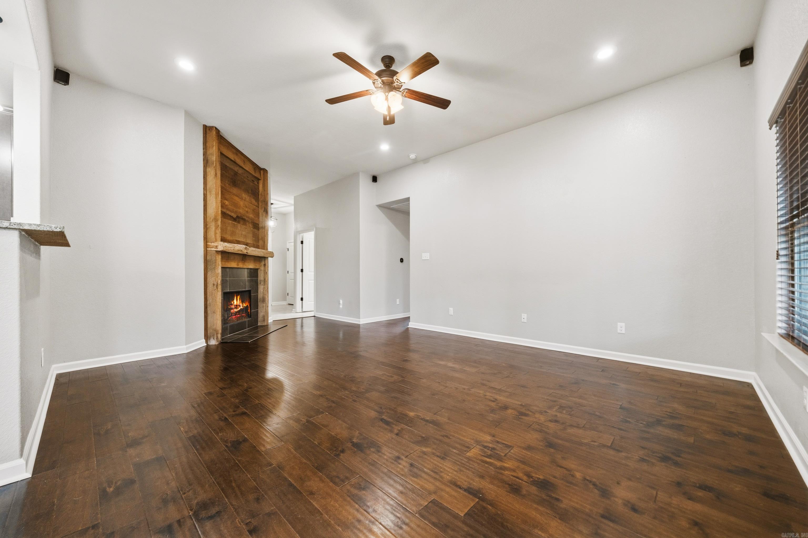 UNPLATTED ACREAGE - Residential