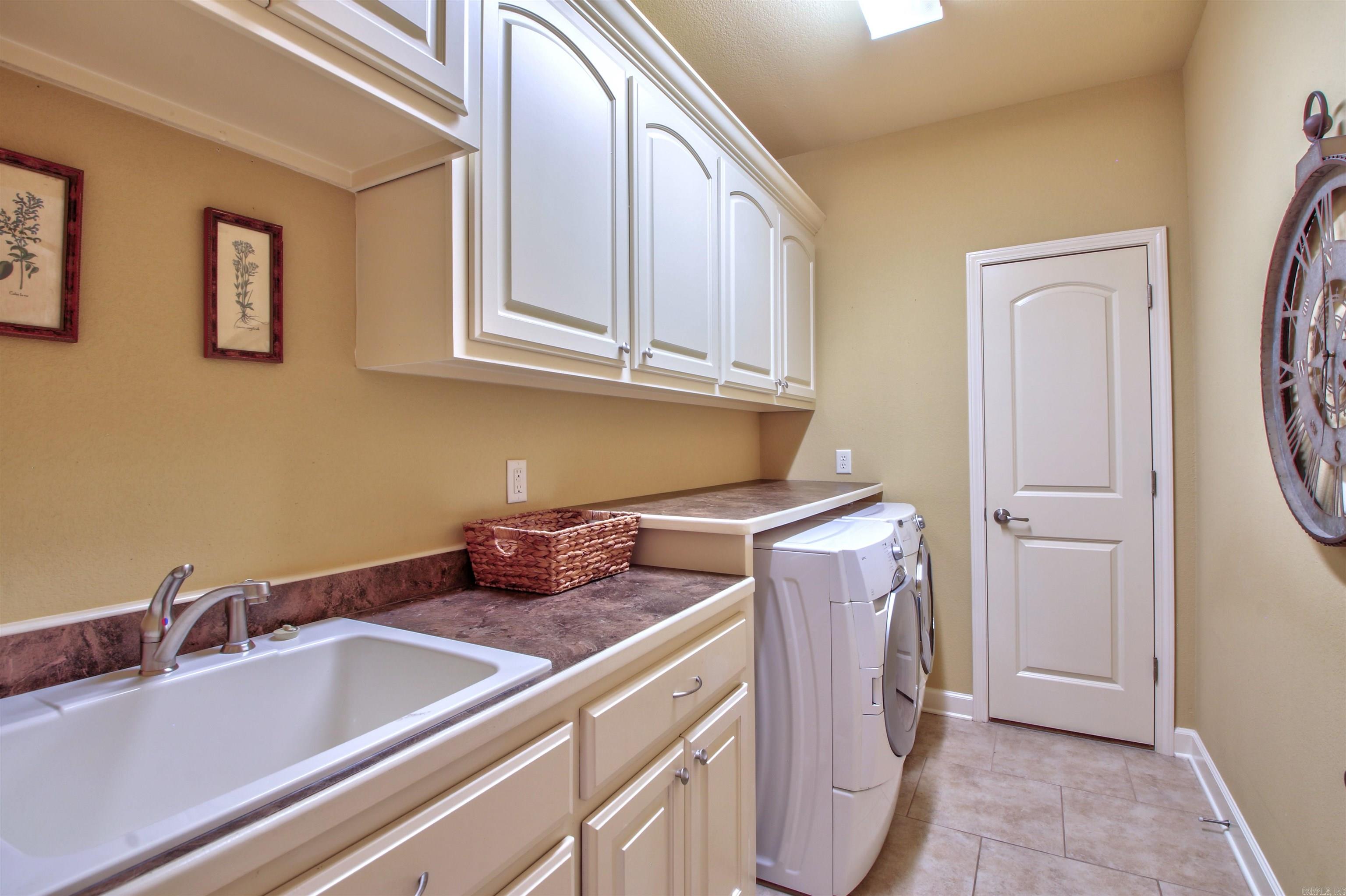 Sterling Oaks - Residential