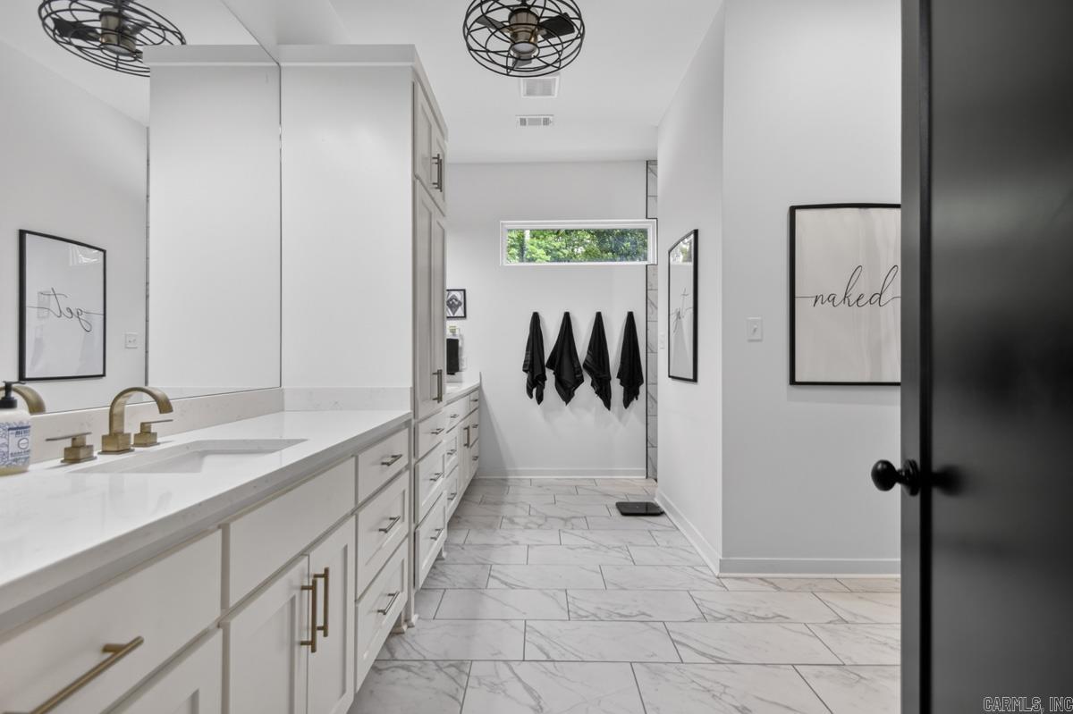 THE WOODLANDS - Residential