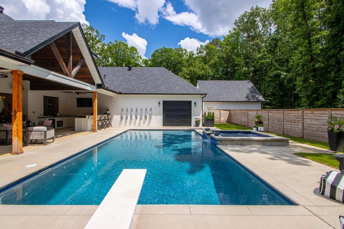 THE WOODLANDS - Residential