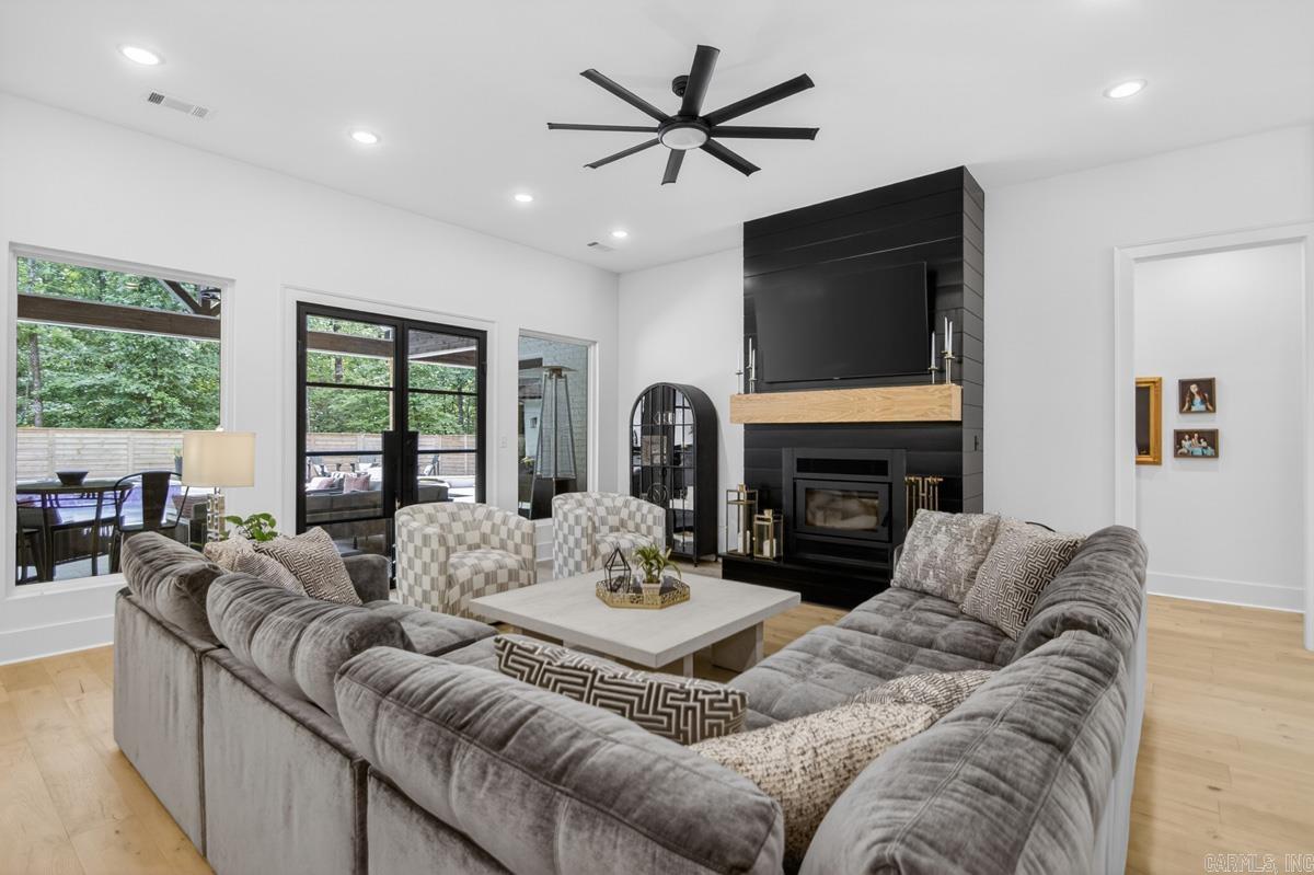 THE WOODLANDS - Residential