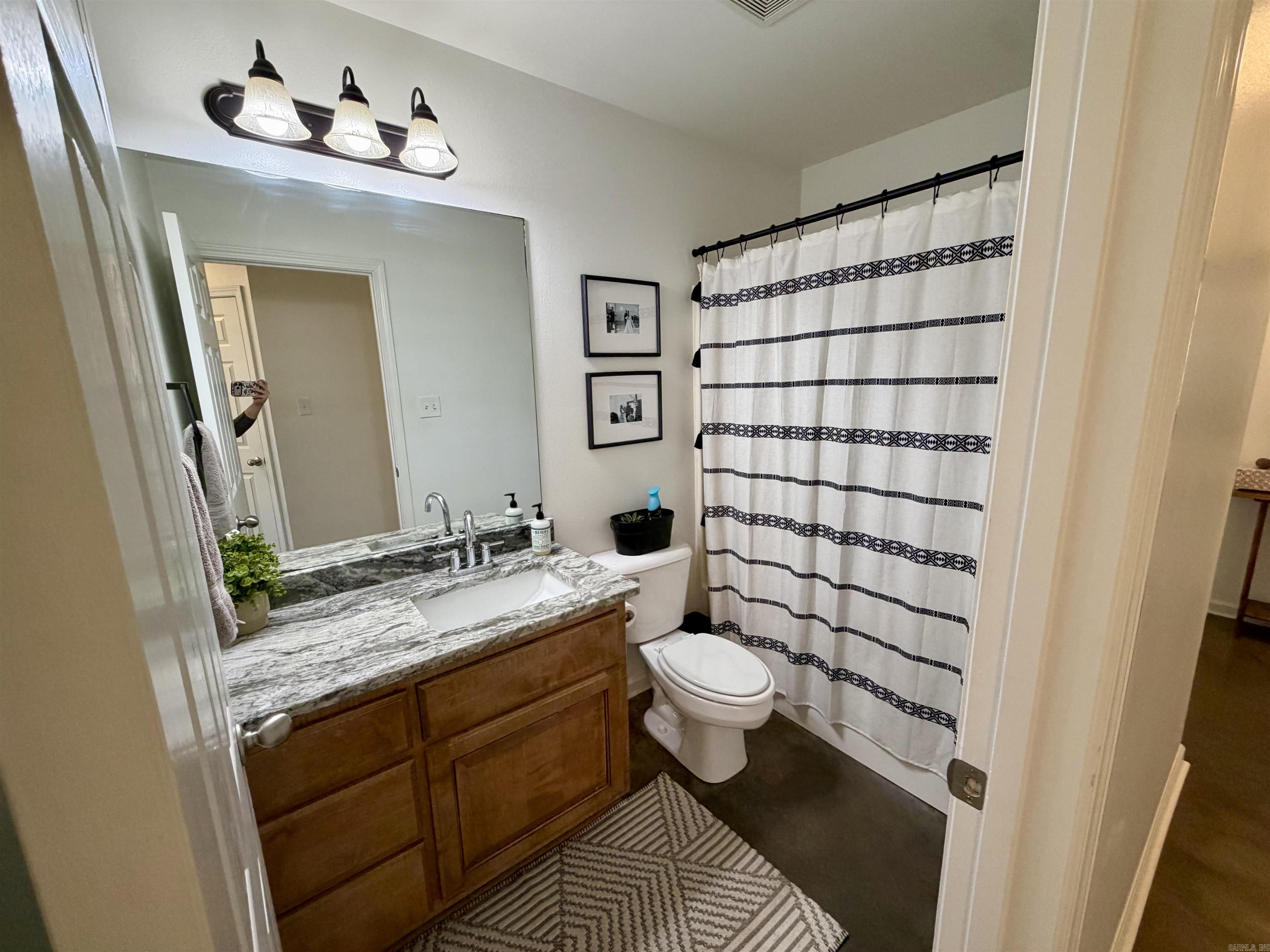 OAKTREE PLACE - Residential