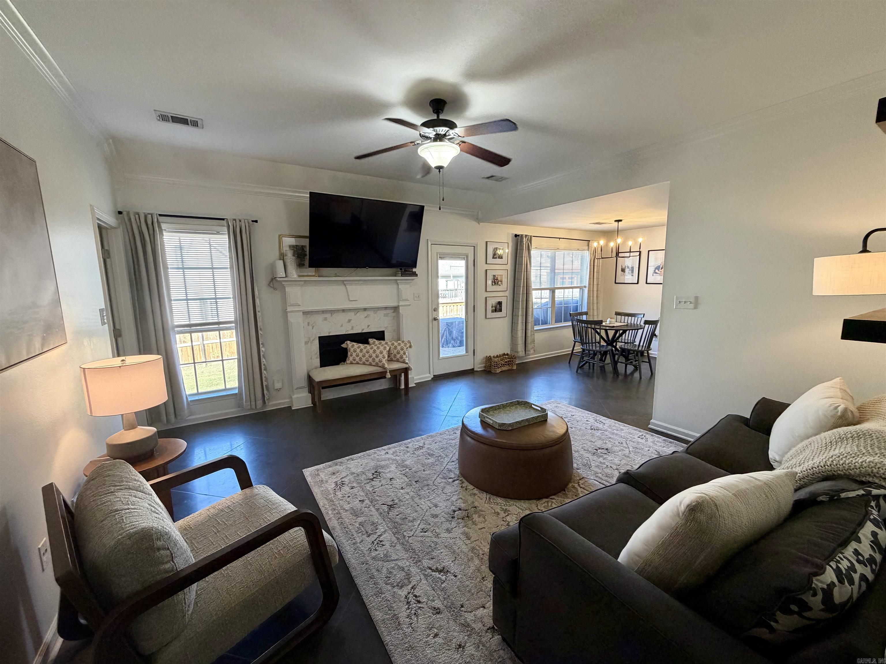 OAKTREE PLACE - Residential