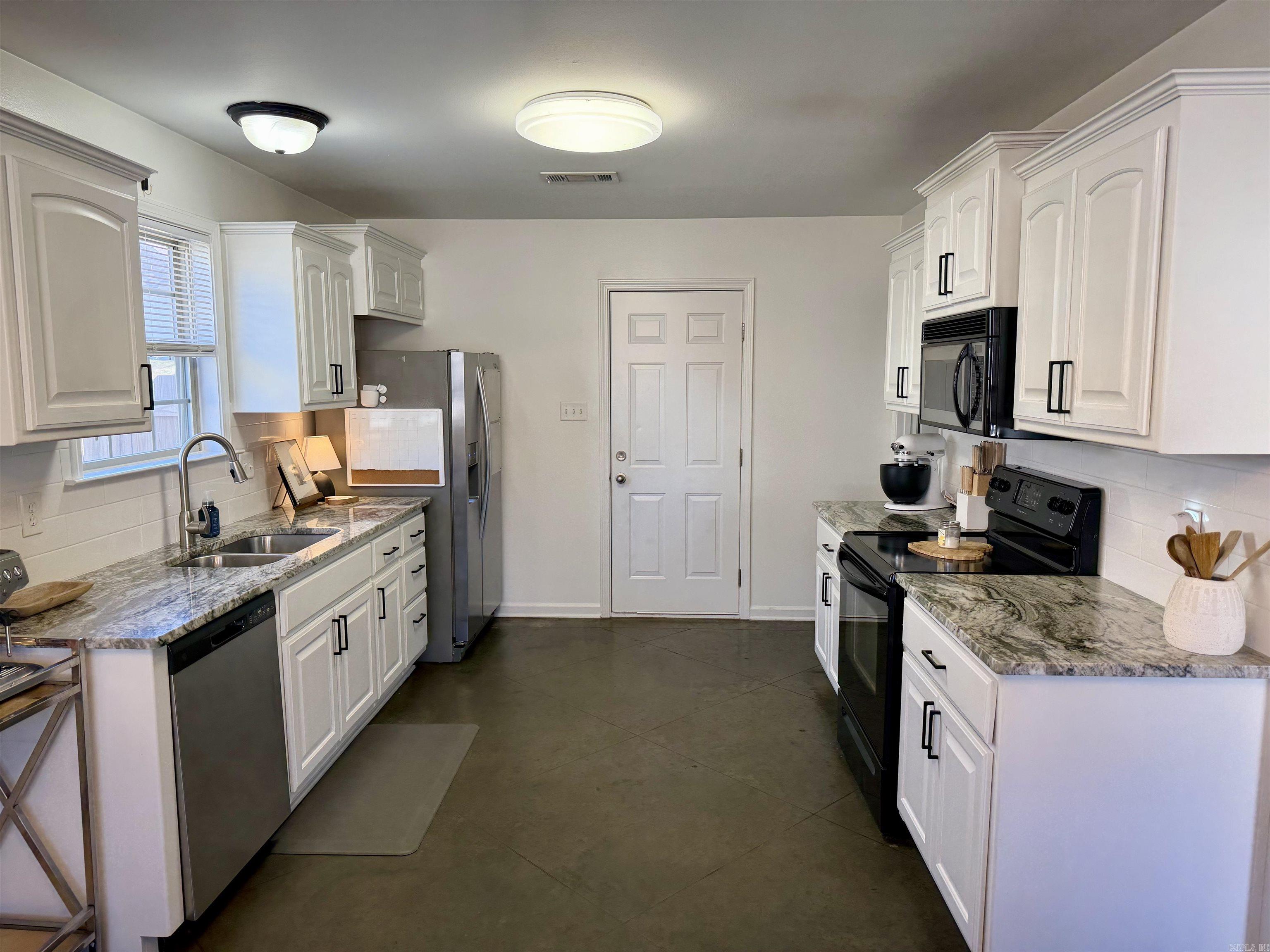 OAKTREE PLACE - Residential