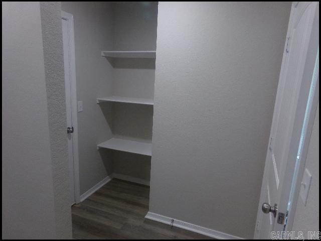 HILLDALE CROSSING - Residential Lease