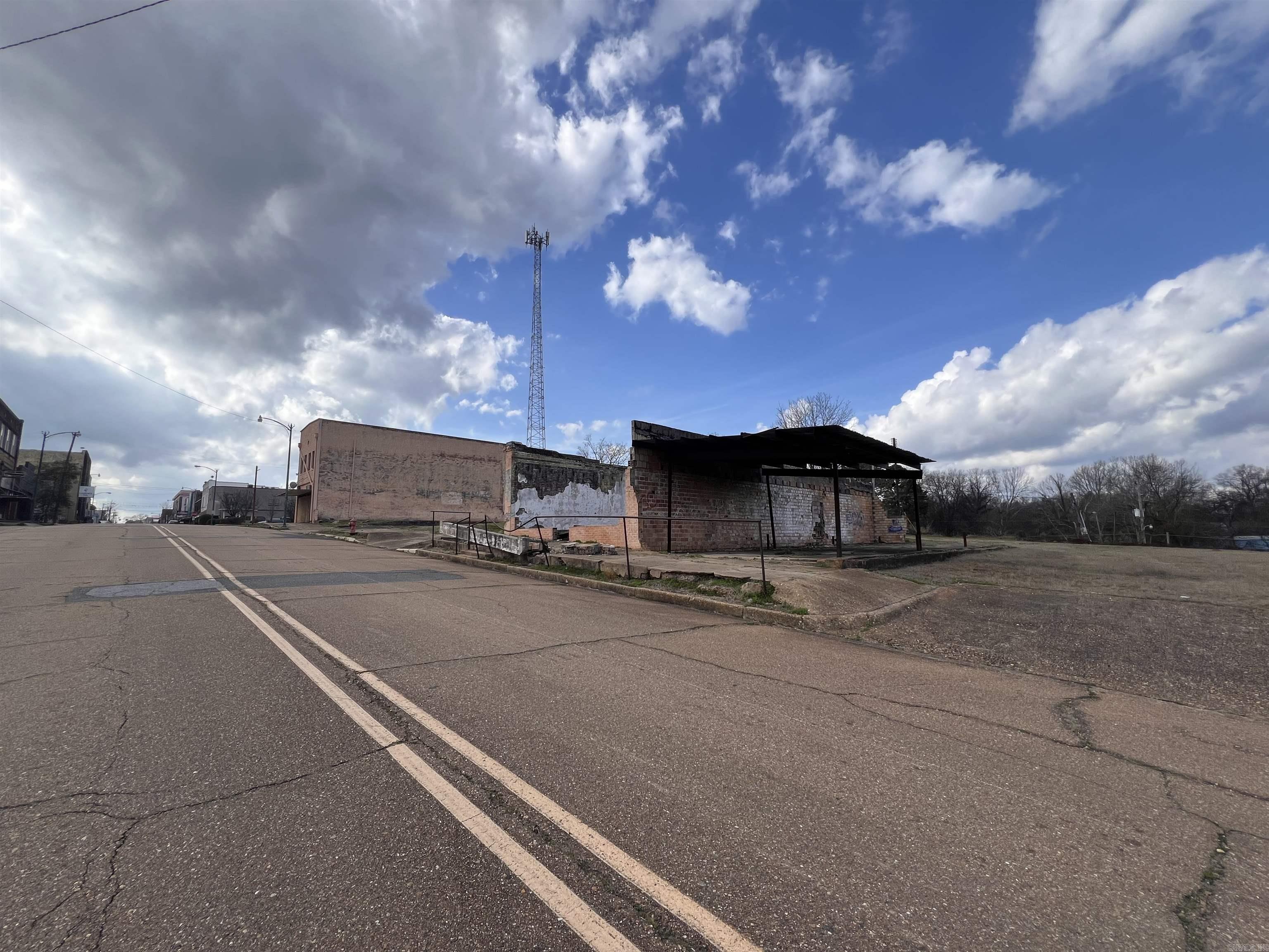 A great downtown lot on the corner that can be endless possibilities. Overlook the river with a prime location!