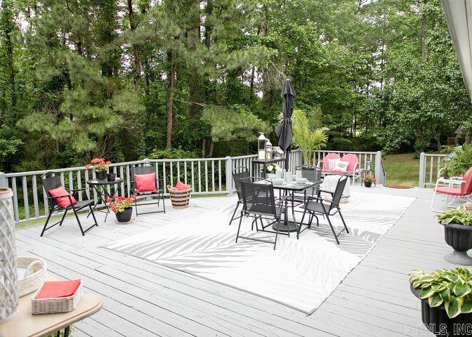 COUNTRY CLUB ESTATES - Residential
