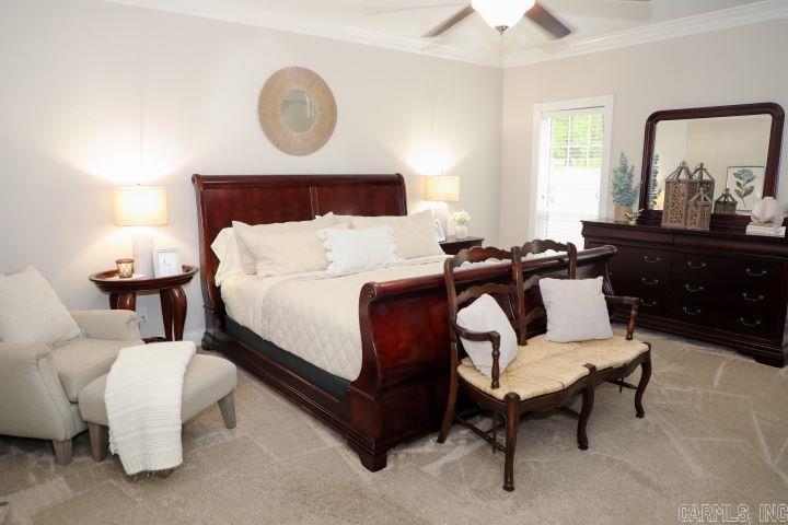 COUNTRY CLUB ESTATES - Residential