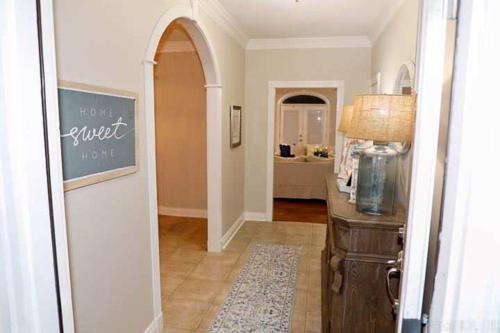 COUNTRY CLUB ESTATES - Residential