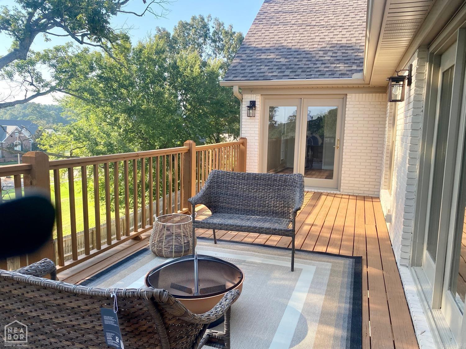 Ridgepointe - Residential