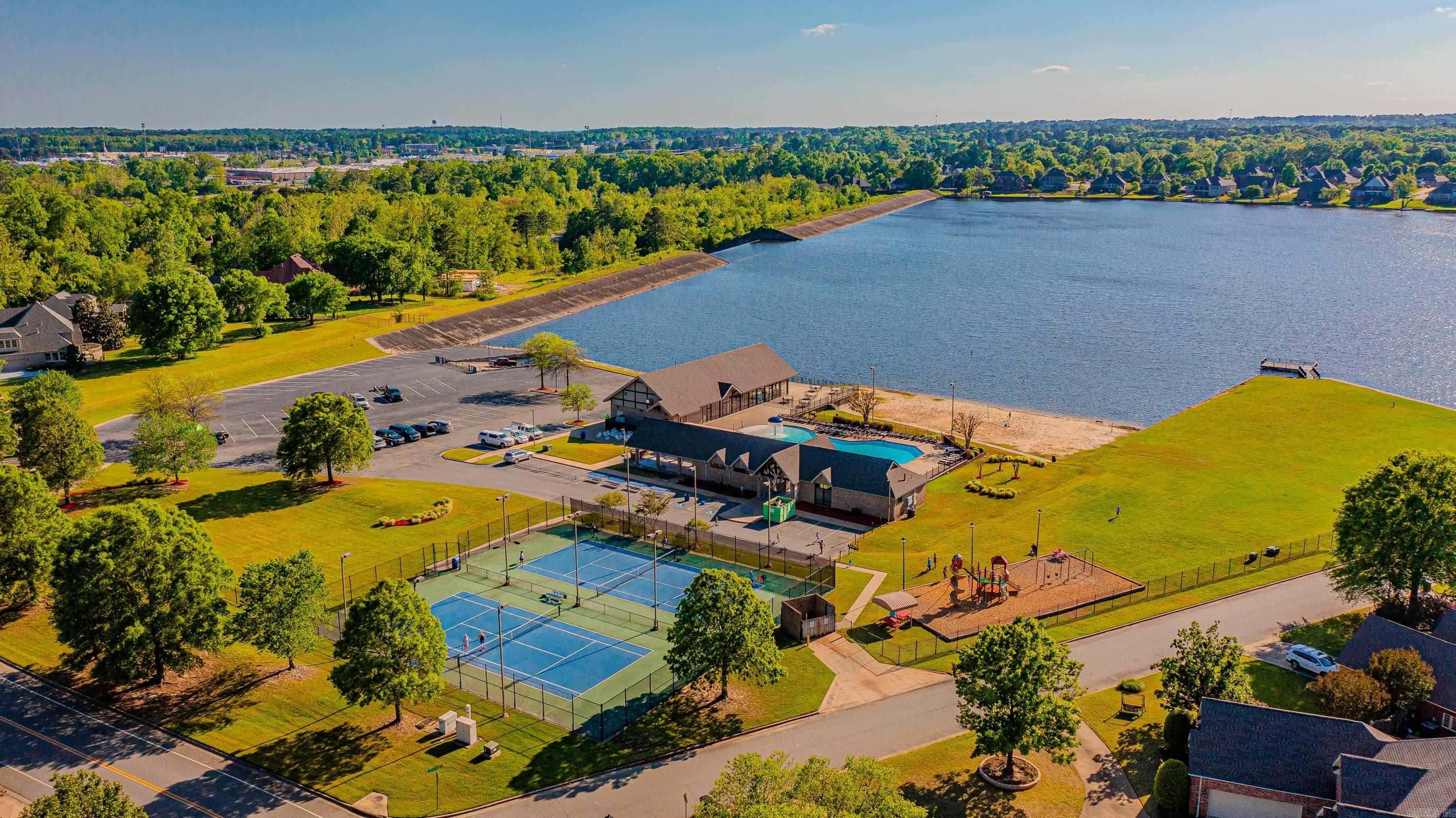 THE POINTE HURRICANE ESTATES - Land