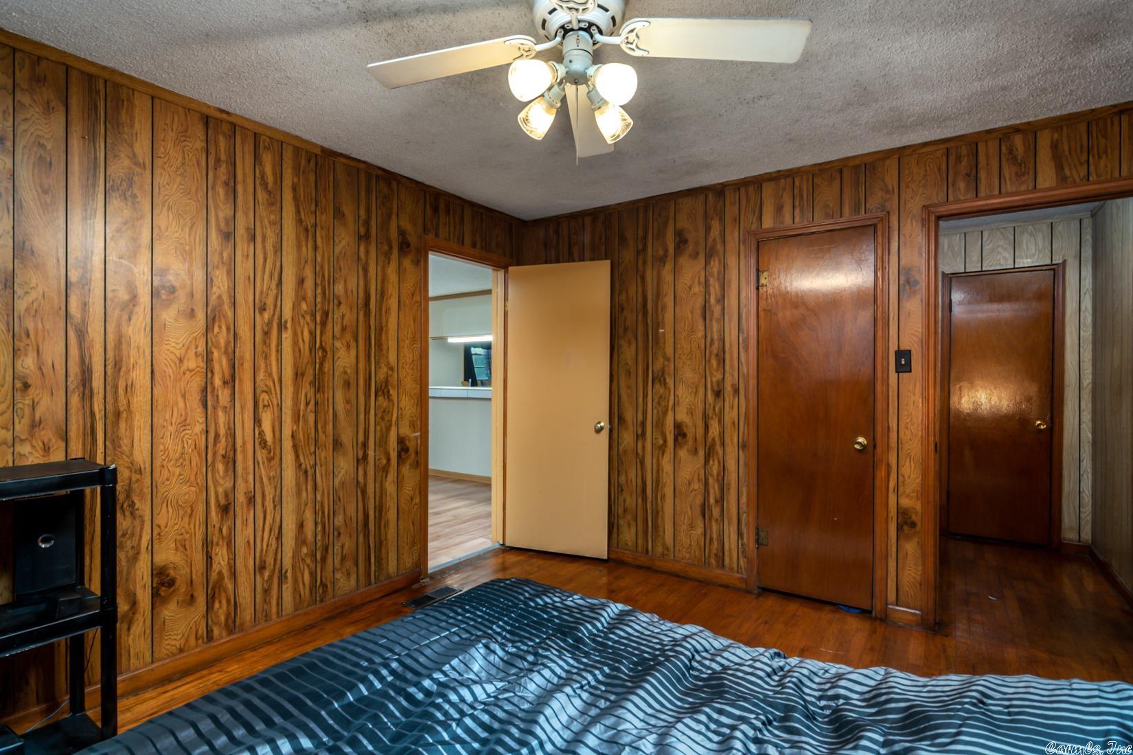 HENRYS - Residential