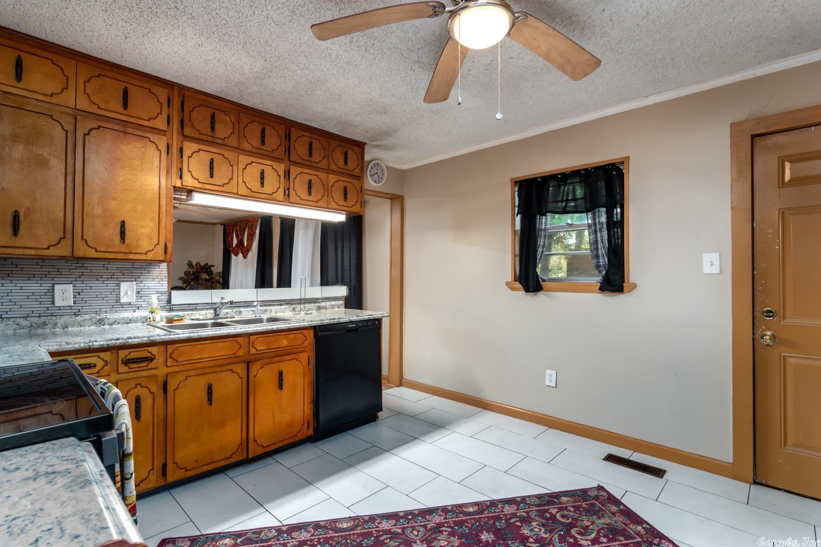 HENRYS - Residential