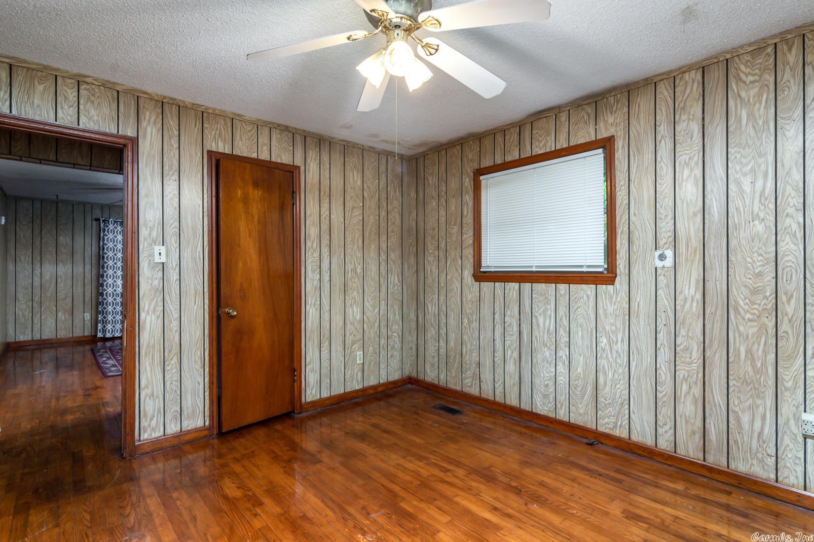 HENRYS - Residential