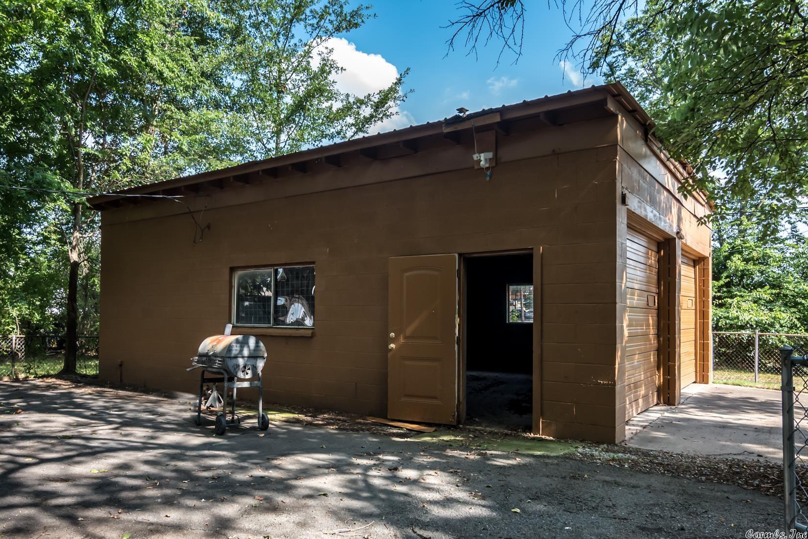 HENRYS - Residential