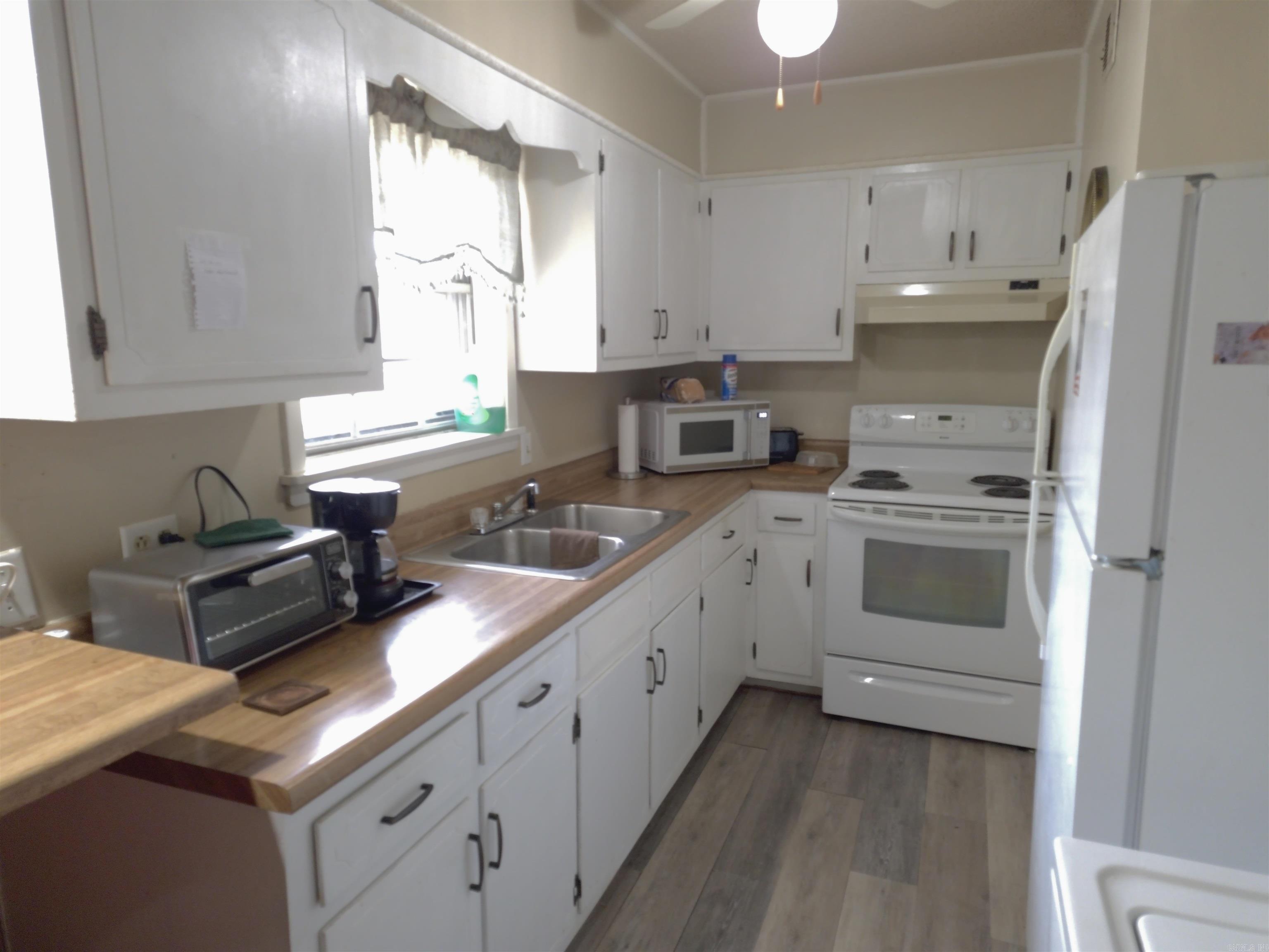 Knollcrest - Residential