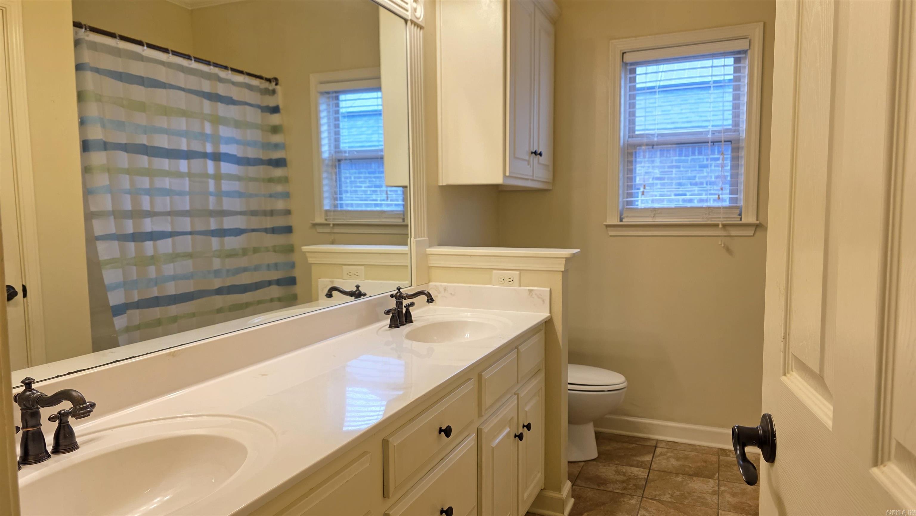 MILLERS CROSSING - Residential