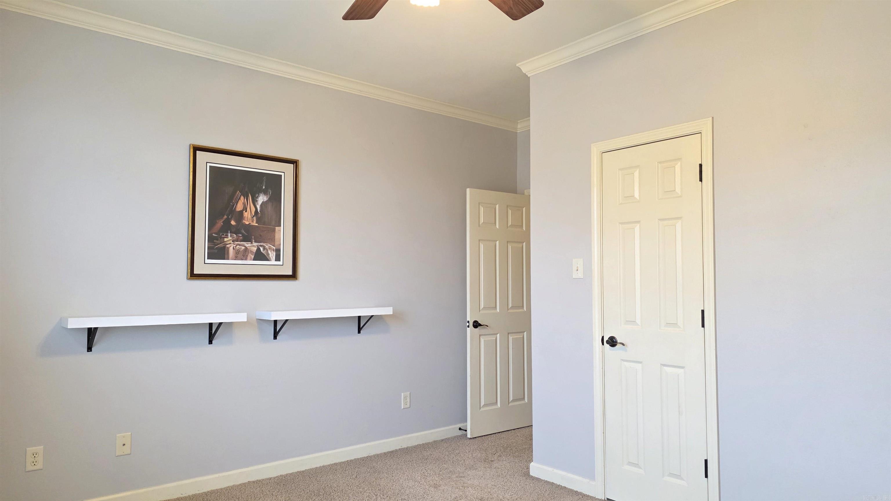 MILLERS CROSSING - Residential