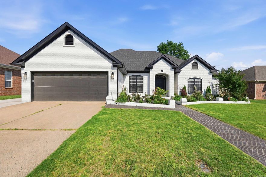 Come see this lovely West Conway home! 4 bedrooms, 2.5 baths with a split floor plan, an indoor and outdoor fireplace, formal dining room, tall ceilings, and a spacious kitchen with breakfast bar! Be sure to look at the 12X12 utility building in the backyard with a window unit, sink, and water. The owners have used this as a guest's quarters, but it could be perfect for a man cave/she shed, craft room, playroom, etc. Water Heater 2025, HVAC 2022! This glorious home just needs some slight cosmetic work and is being sold as-is, but there are no known major issues with the property! Call and schedule a tour! Agents see remarks.